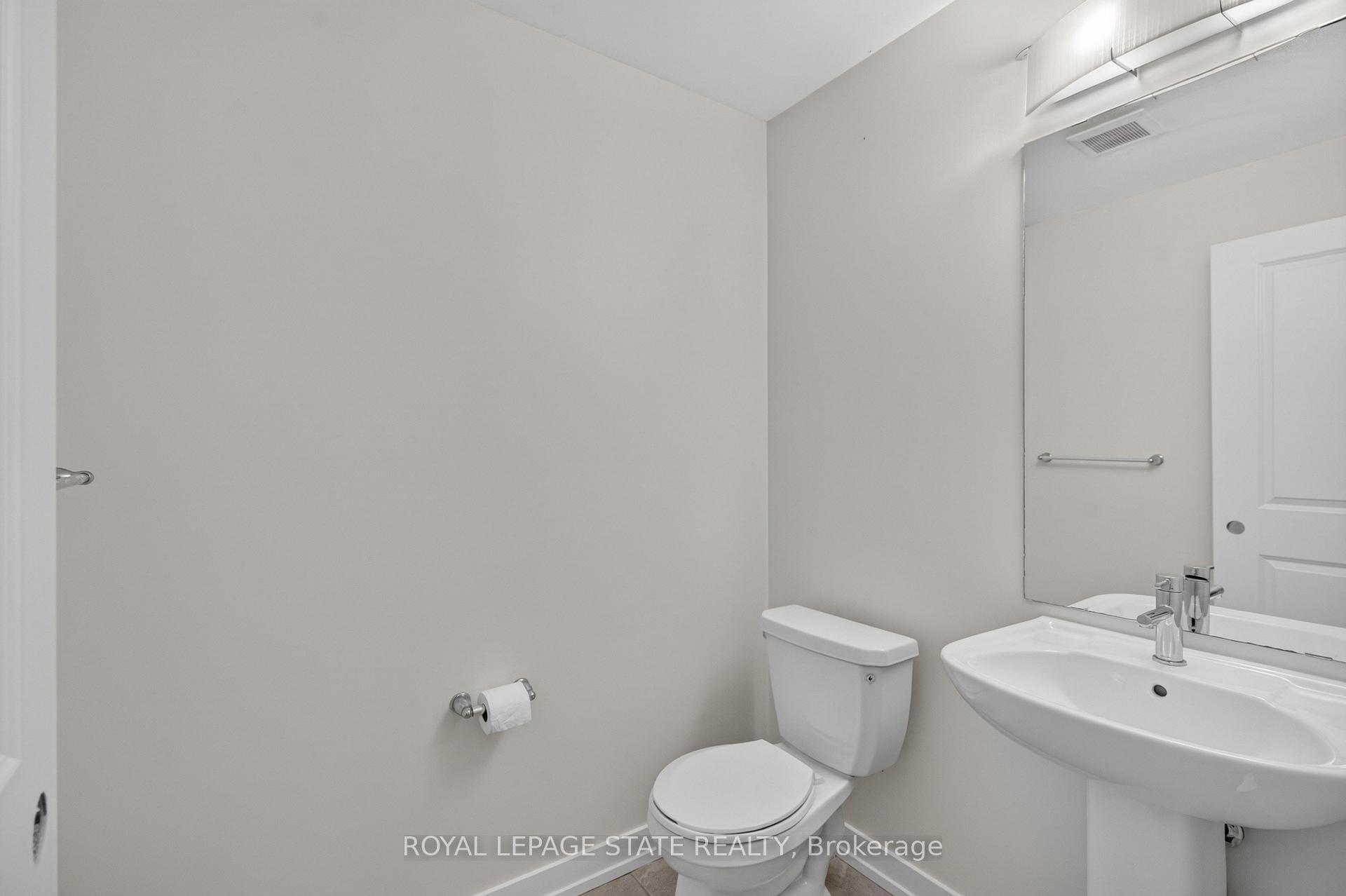 Photo 20 of 57 Wintergreen Crescent, Haldimand — HOMEH