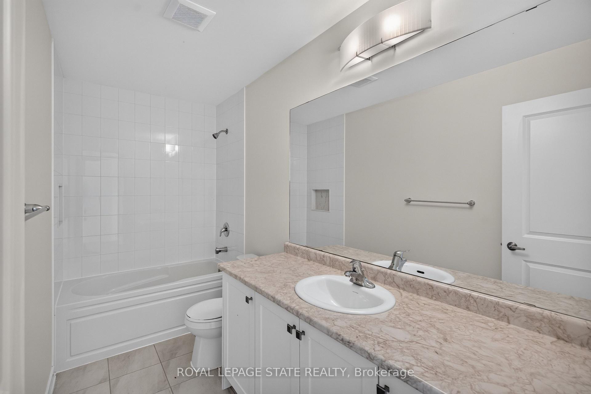 Photo 24 of 57 Wintergreen Crescent, Haldimand — HOMEH