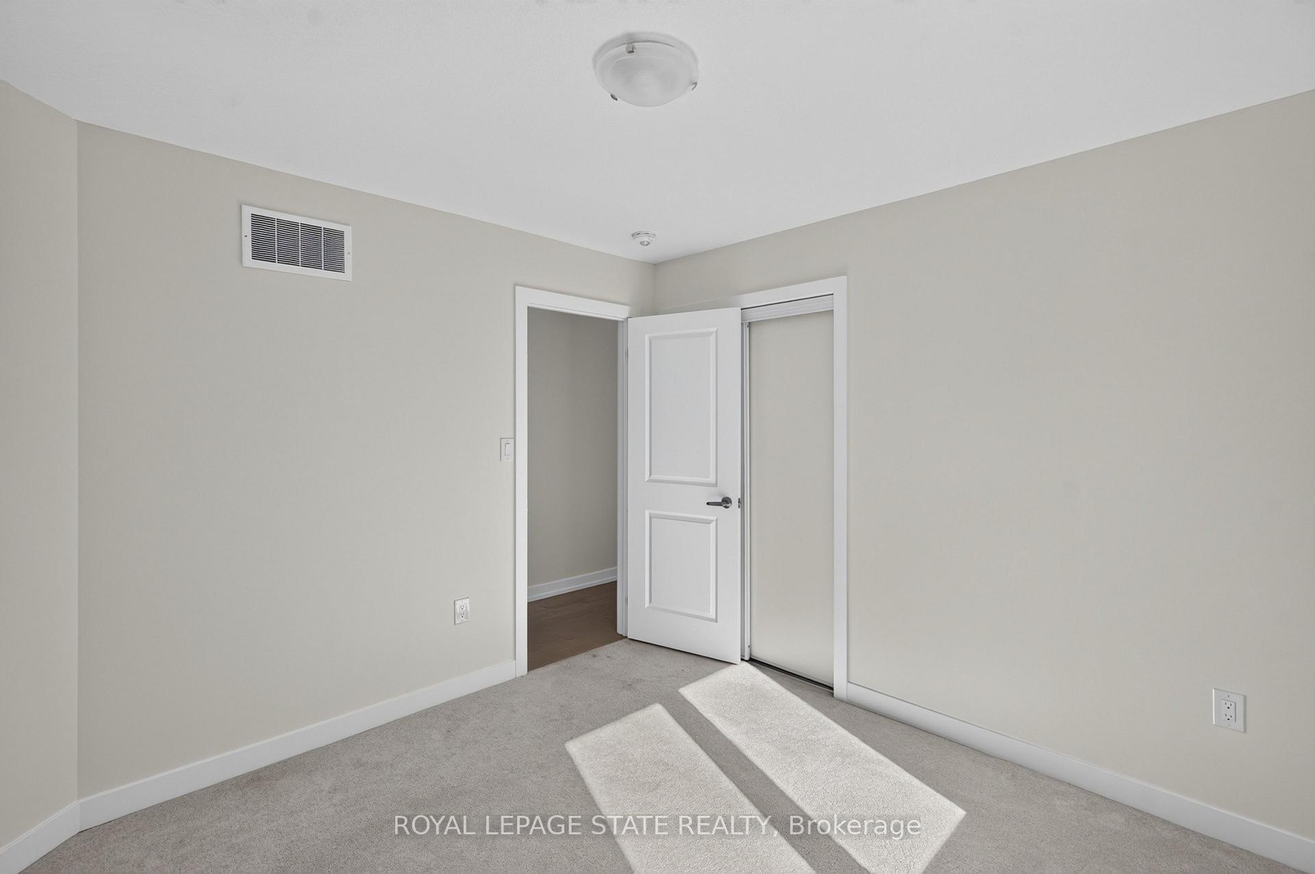 Photo 26 of 57 Wintergreen Crescent, Haldimand — HOMEH