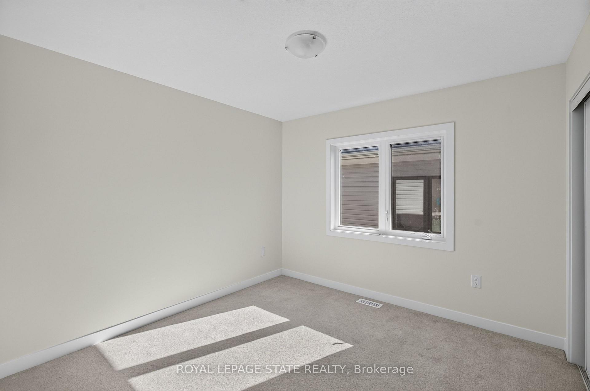 Photo 27 of 57 Wintergreen Crescent, Haldimand — HOMEH