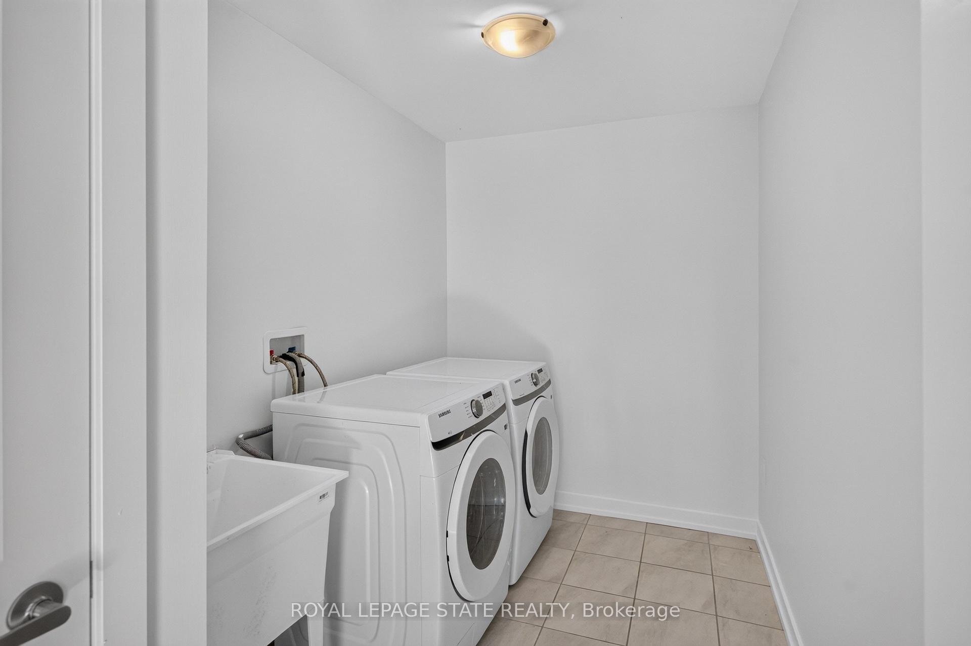Photo 36 of 57 Wintergreen Crescent, Haldimand — HOMEH