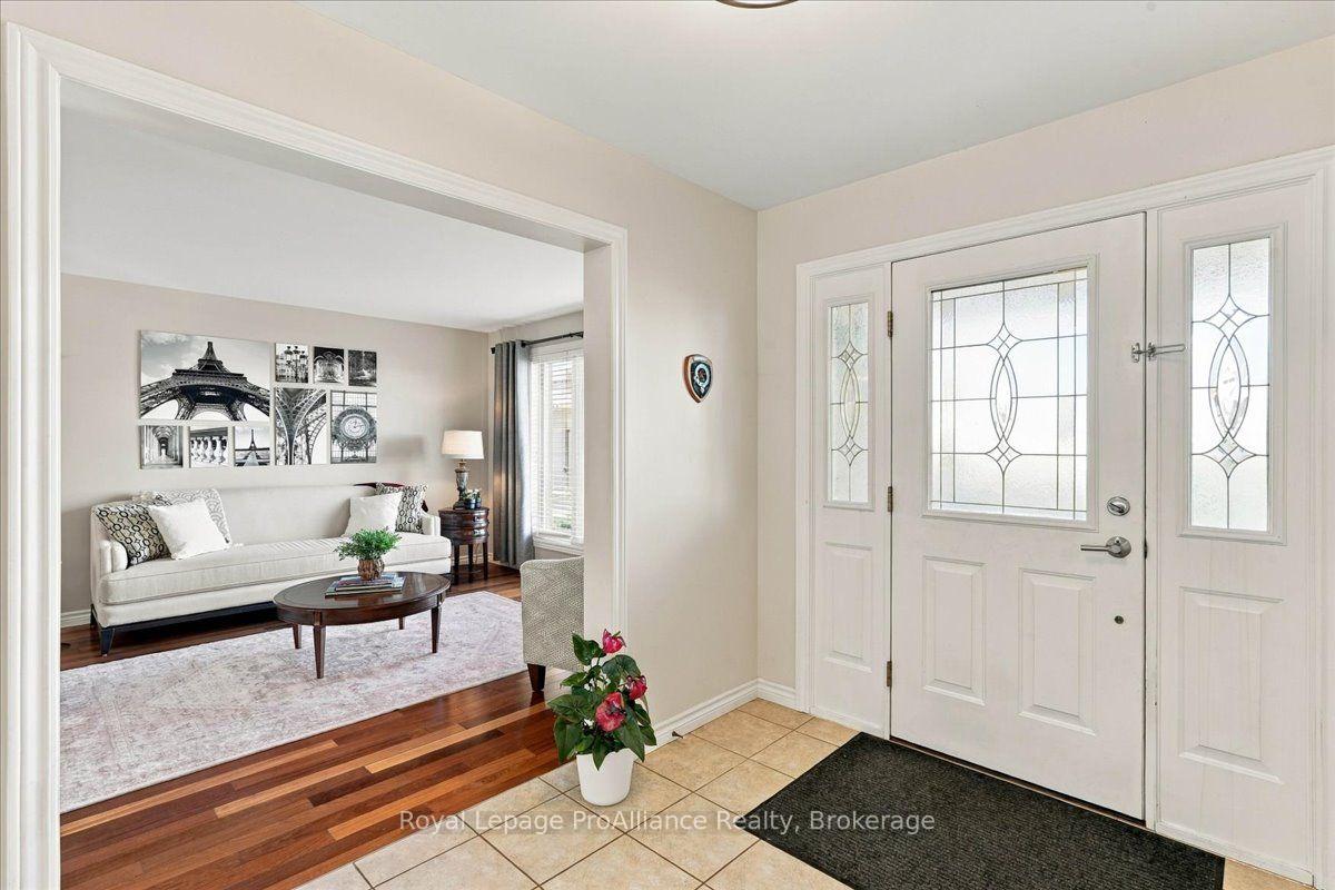 Photo 5 of 24 Bristol Place, Belleville, Belleville Ward — HOMEH