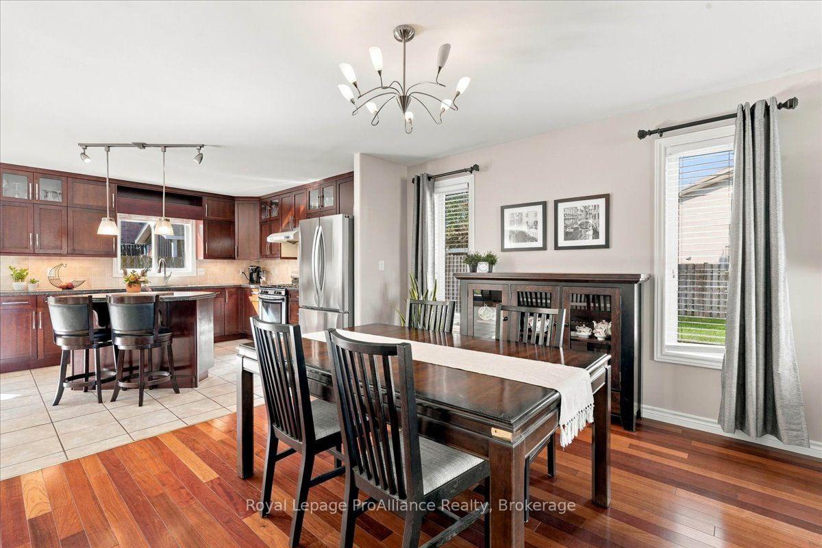 Photo 10 of 24 Bristol Place, Belleville, Belleville Ward — HOMEH