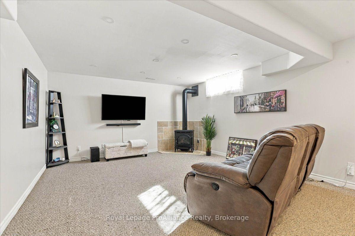 Photo 29 of 24 Bristol Place, Belleville, Belleville Ward — HOMEH