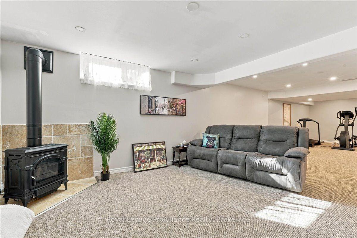 Photo 30 of 24 Bristol Place, Belleville, Belleville Ward — HOMEH