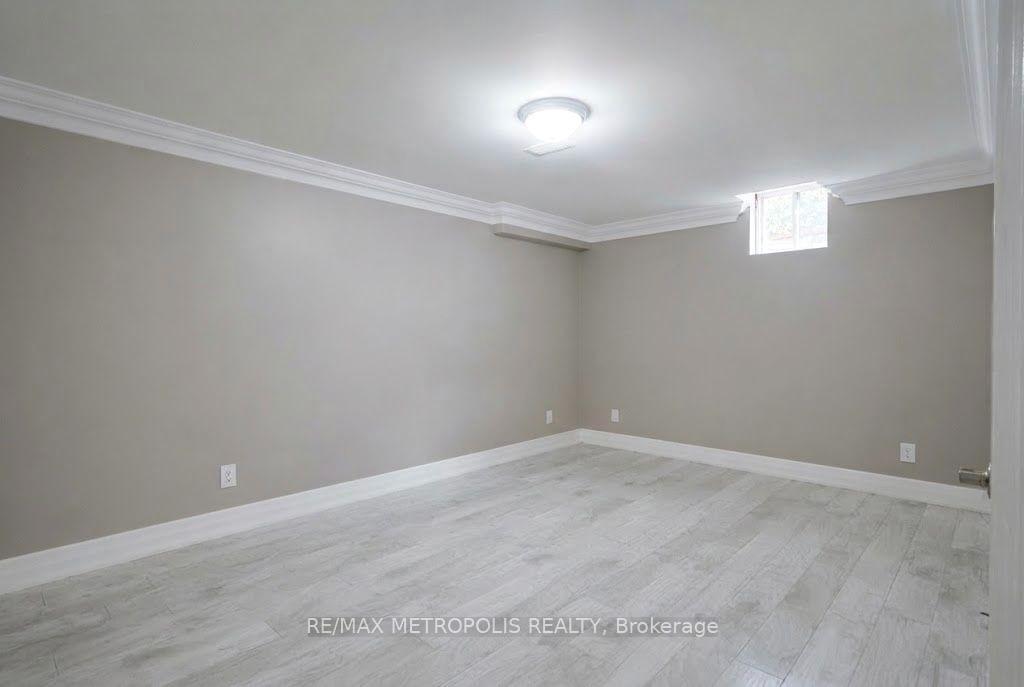 Photo 12 of Unit BSMT, 121 Livingstone Street E, Barrie, East Bayfield — HOMEH