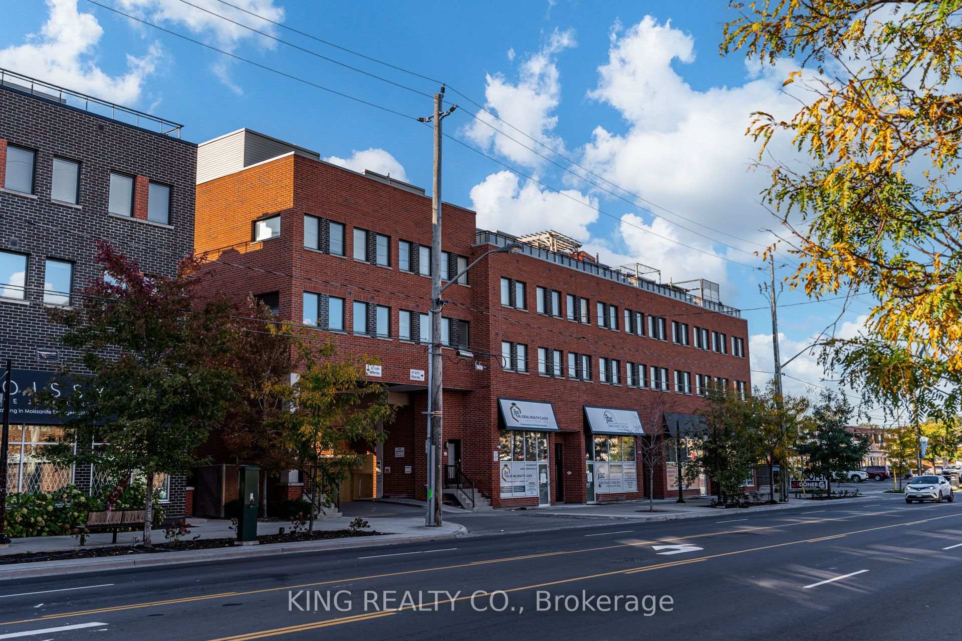 Photo 4 of Unit 24, 871 Wilson Avenue, North York, Downsview-Roding-CFB — HOMEH