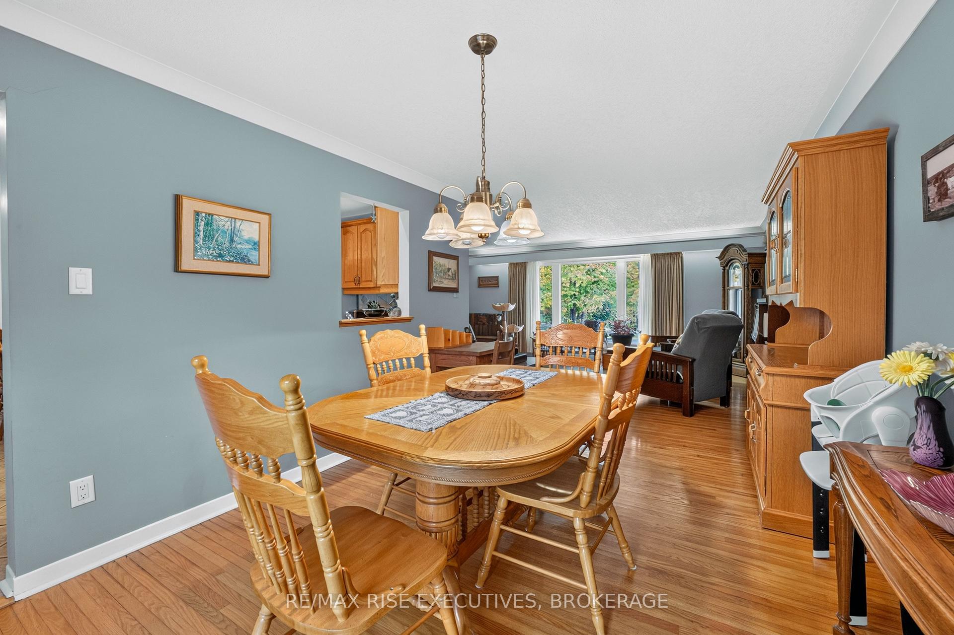 Photo 8 of 2345 Leeman Road, Kingston, City North of 401 — HOMEH