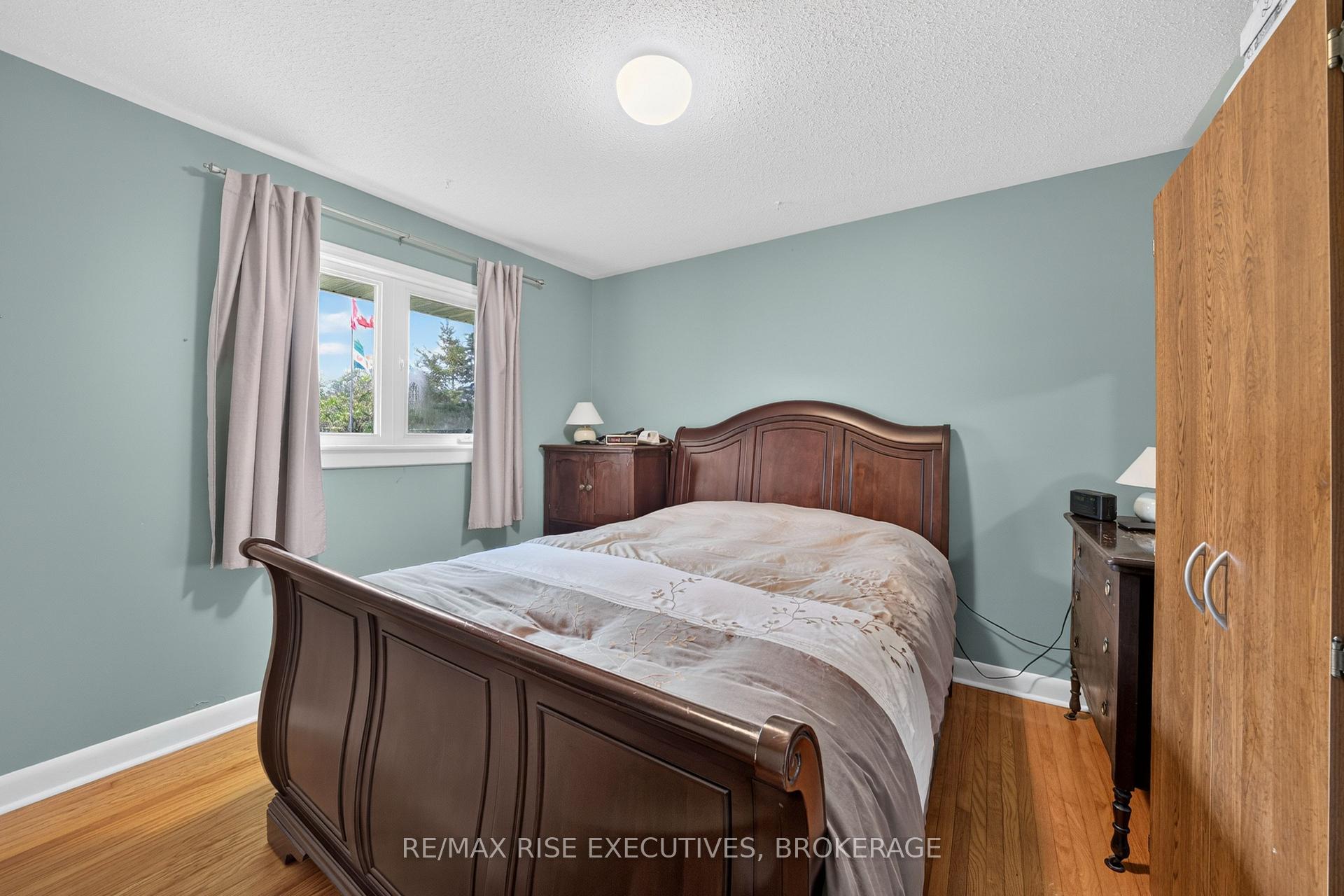 Photo 17 of 2345 Leeman Road, Kingston, City North of 401 — HOMEH