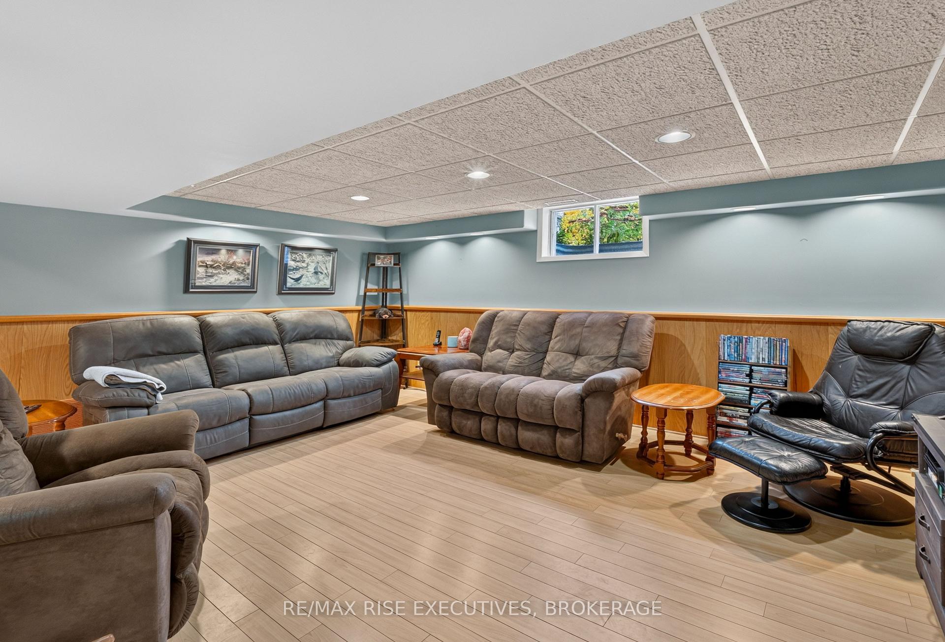 Photo 29 of 2345 Leeman Road, Kingston, City North of 401 — HOMEH