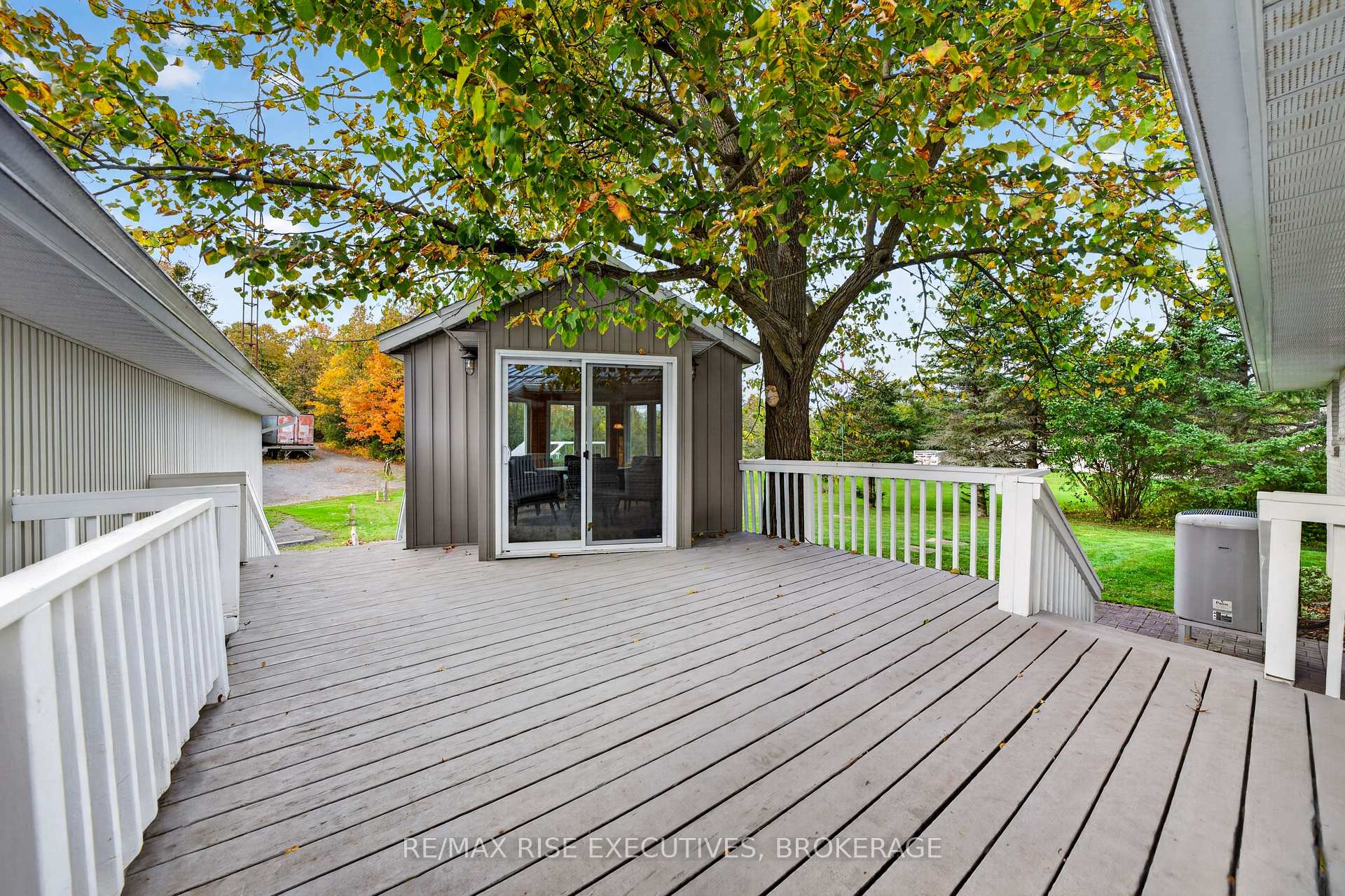 Photo 30 of 2345 Leeman Road, Kingston, City North of 401 — HOMEH