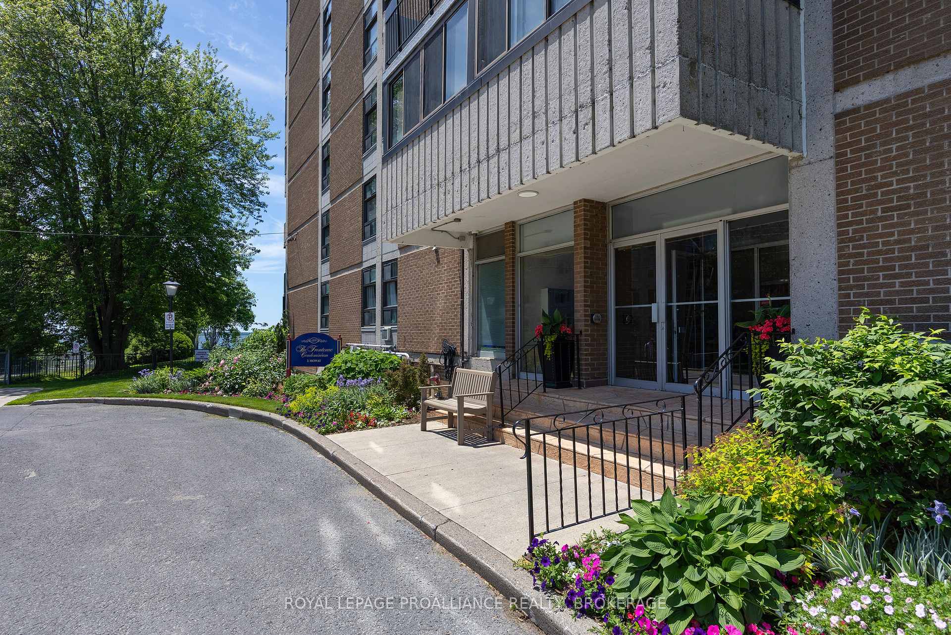 Photo 5 of Unit 806, 2 Mowat Avenue, Kingston, Central City West — HOMEH