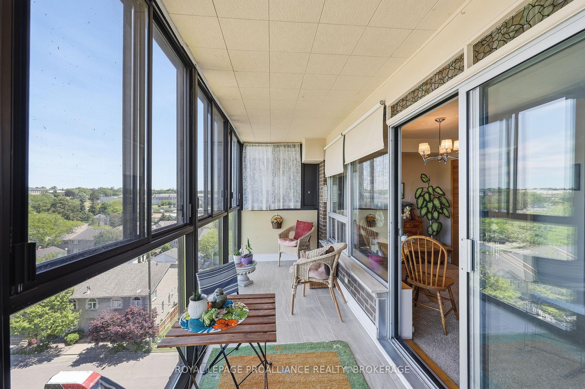 Photo 23 of Unit 806, 2 Mowat Avenue, Kingston, Central City West — HOMEH