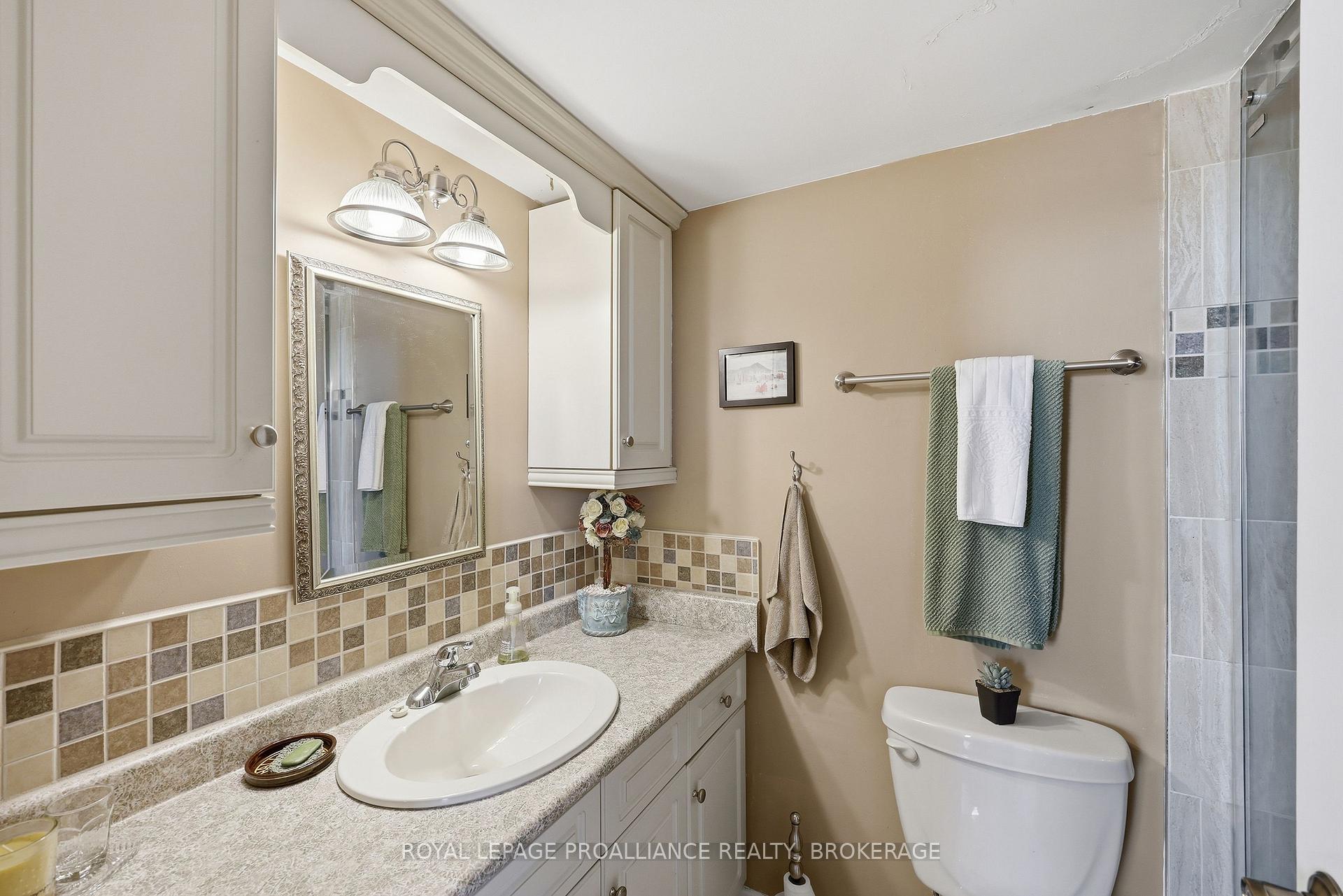 Photo 30 of Unit 806, 2 Mowat Avenue, Kingston, Central City West — HOMEH