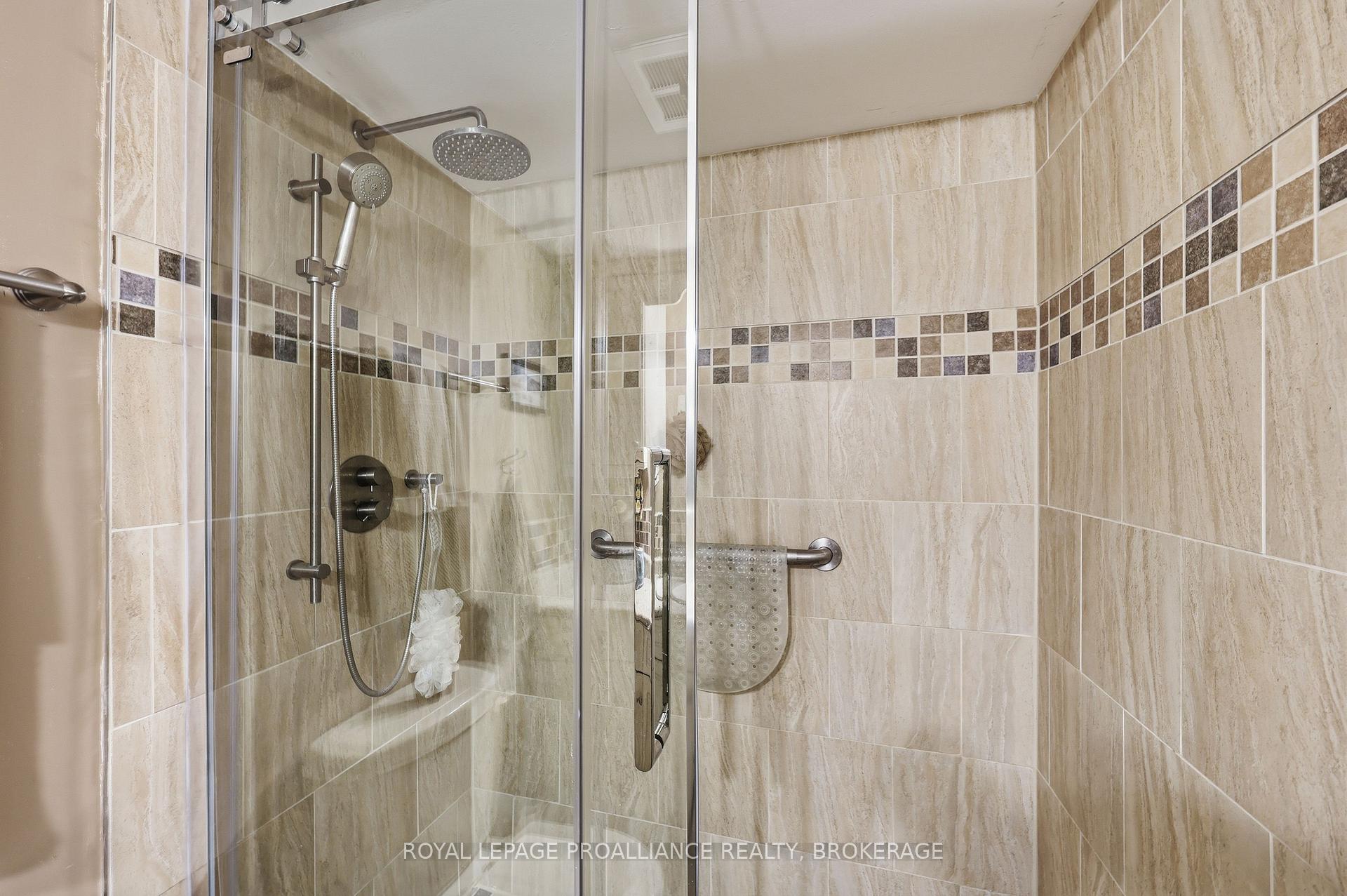 Photo 31 of Unit 806, 2 Mowat Avenue, Kingston, Central City West — HOMEH