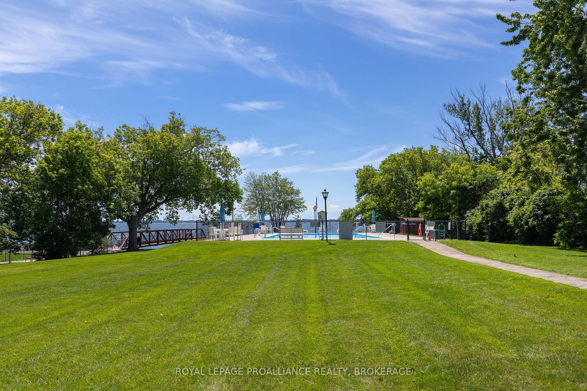 Photo 38 of Unit 806, 2 Mowat Avenue, Kingston, Central City West — HOMEH
