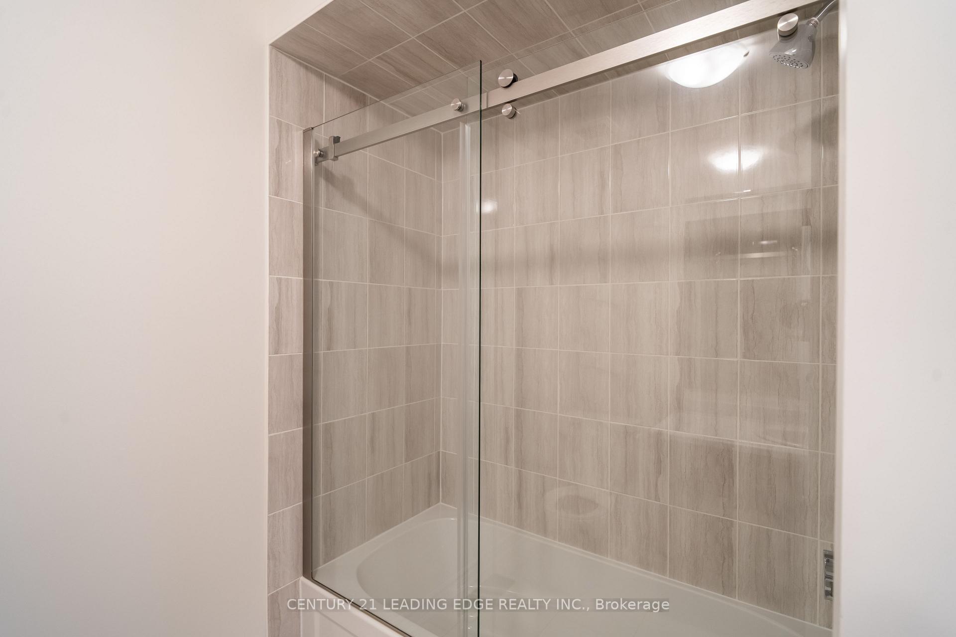 Photo 30 of 103 Kentledge Avenue, East Gwillimbury, Holland Landing — HOMEH