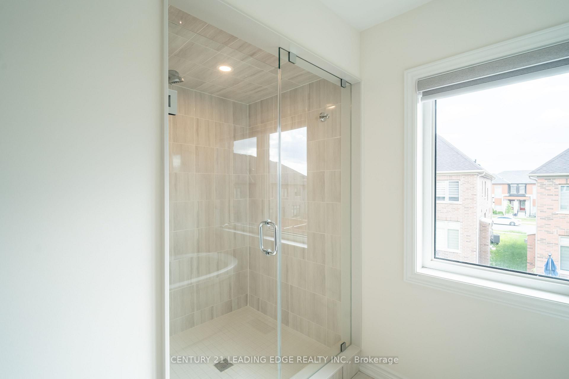 Photo 41 of 103 Kentledge Avenue, East Gwillimbury, Holland Landing — HOMEH
