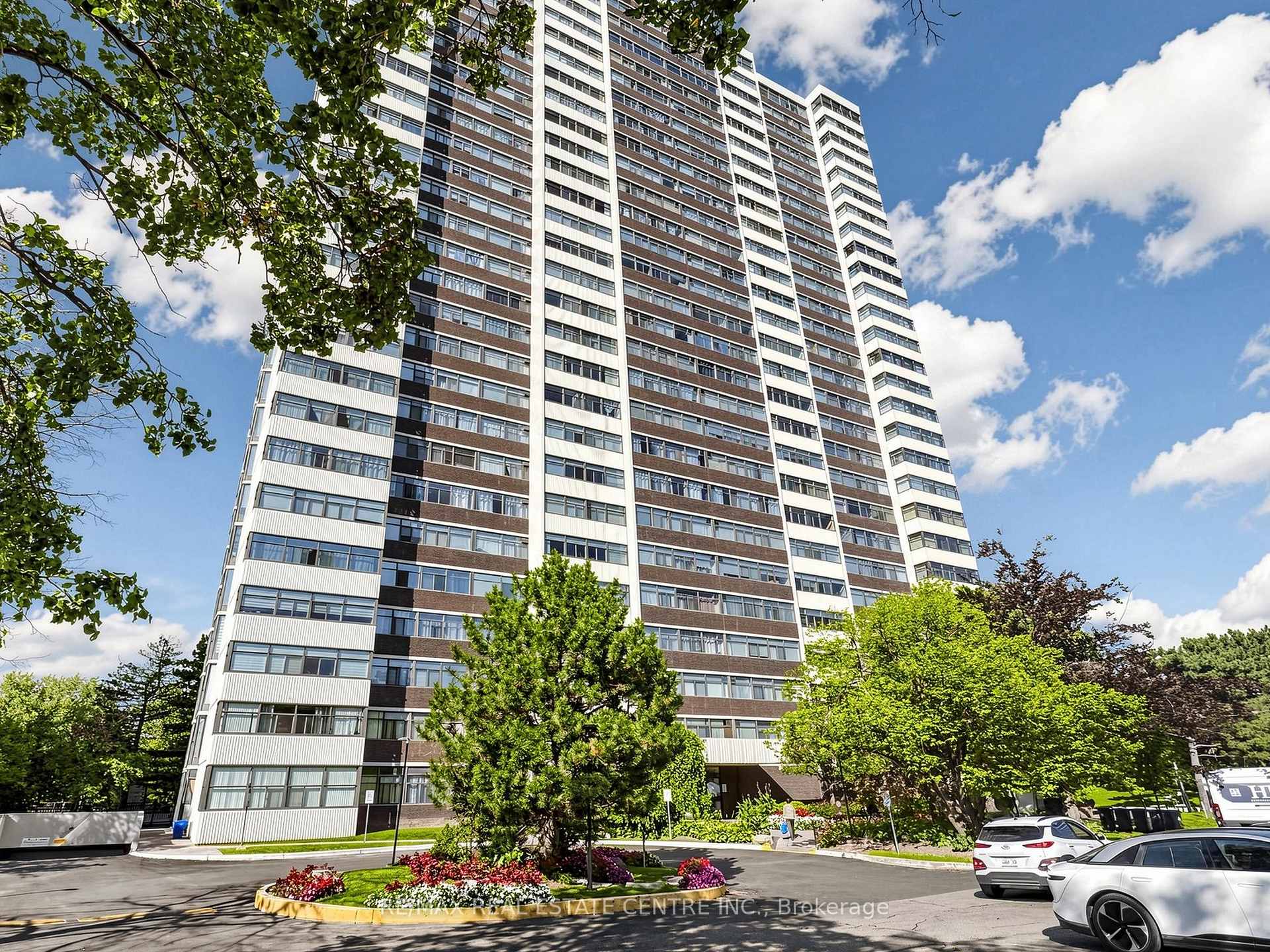 Photo 2 of Unit 207, 100 Antibes Drive, North York, Westminster-Branson — HOMEH