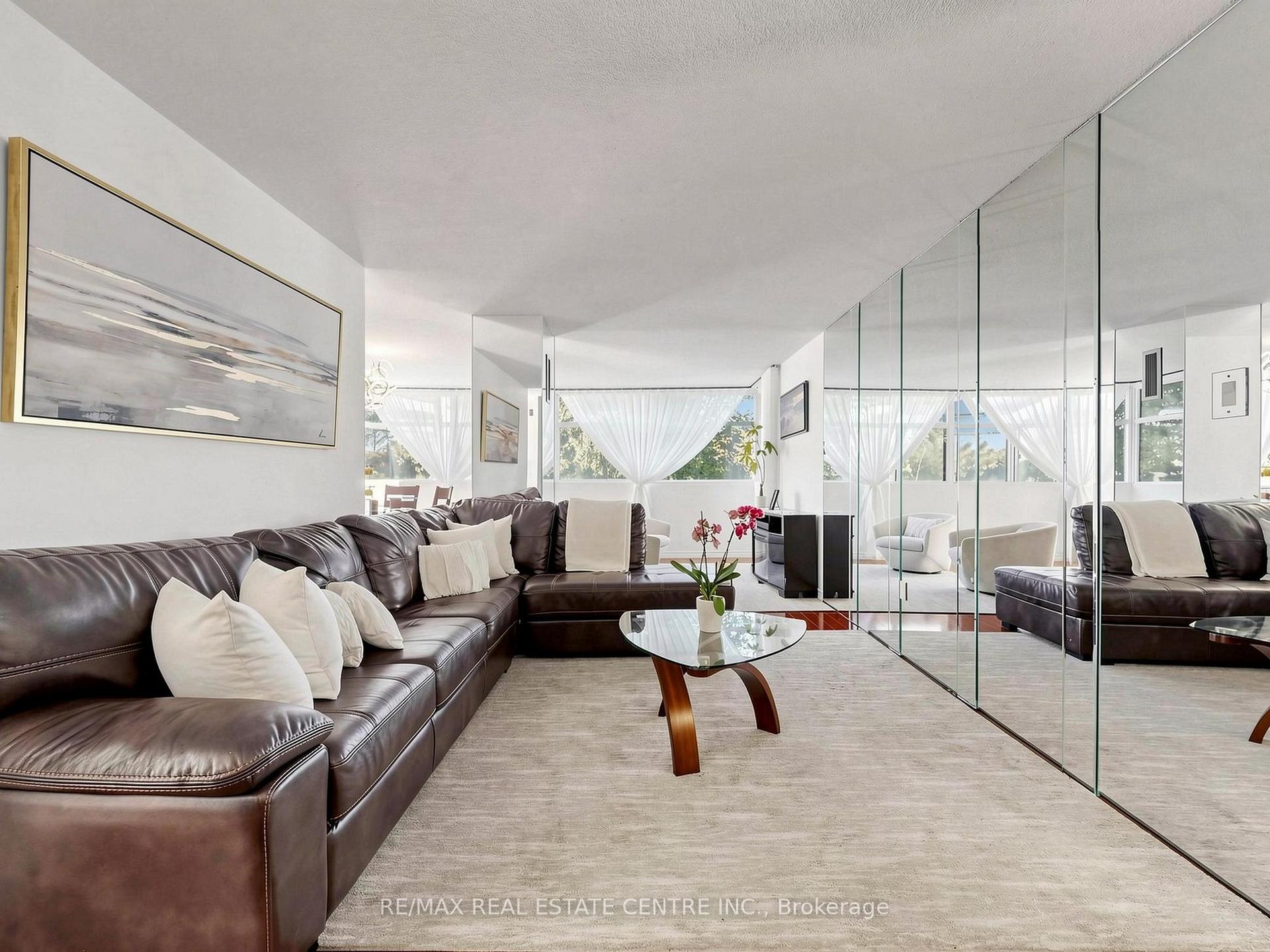 Photo 6 of Unit 207, 100 Antibes Drive, North York, Westminster-Branson — HOMEH
