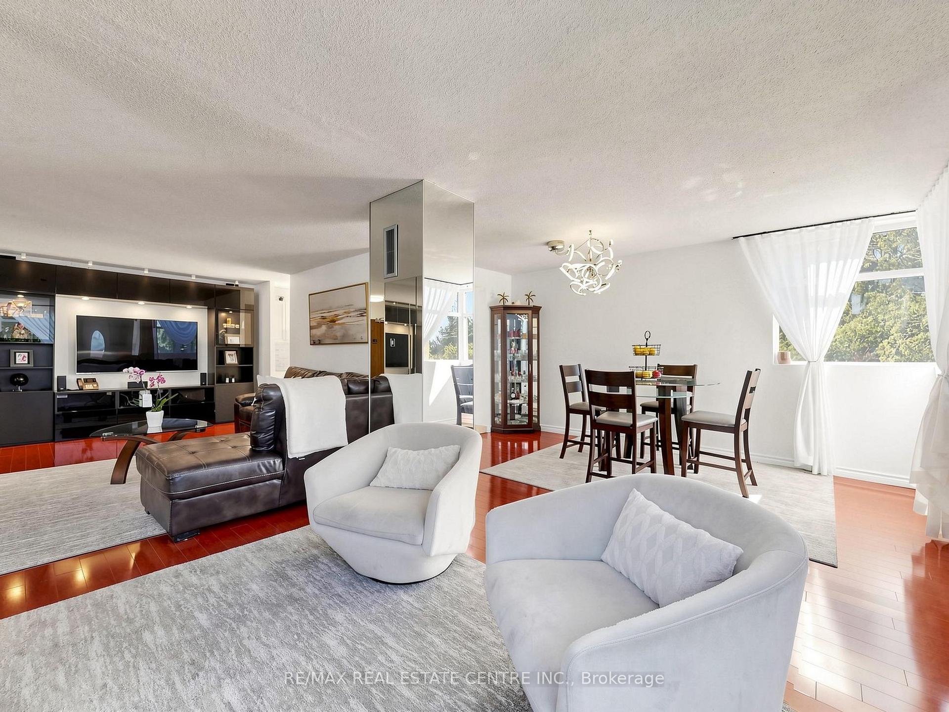 Photo 11 of Unit 207, 100 Antibes Drive, North York, Westminster-Branson — HOMEH