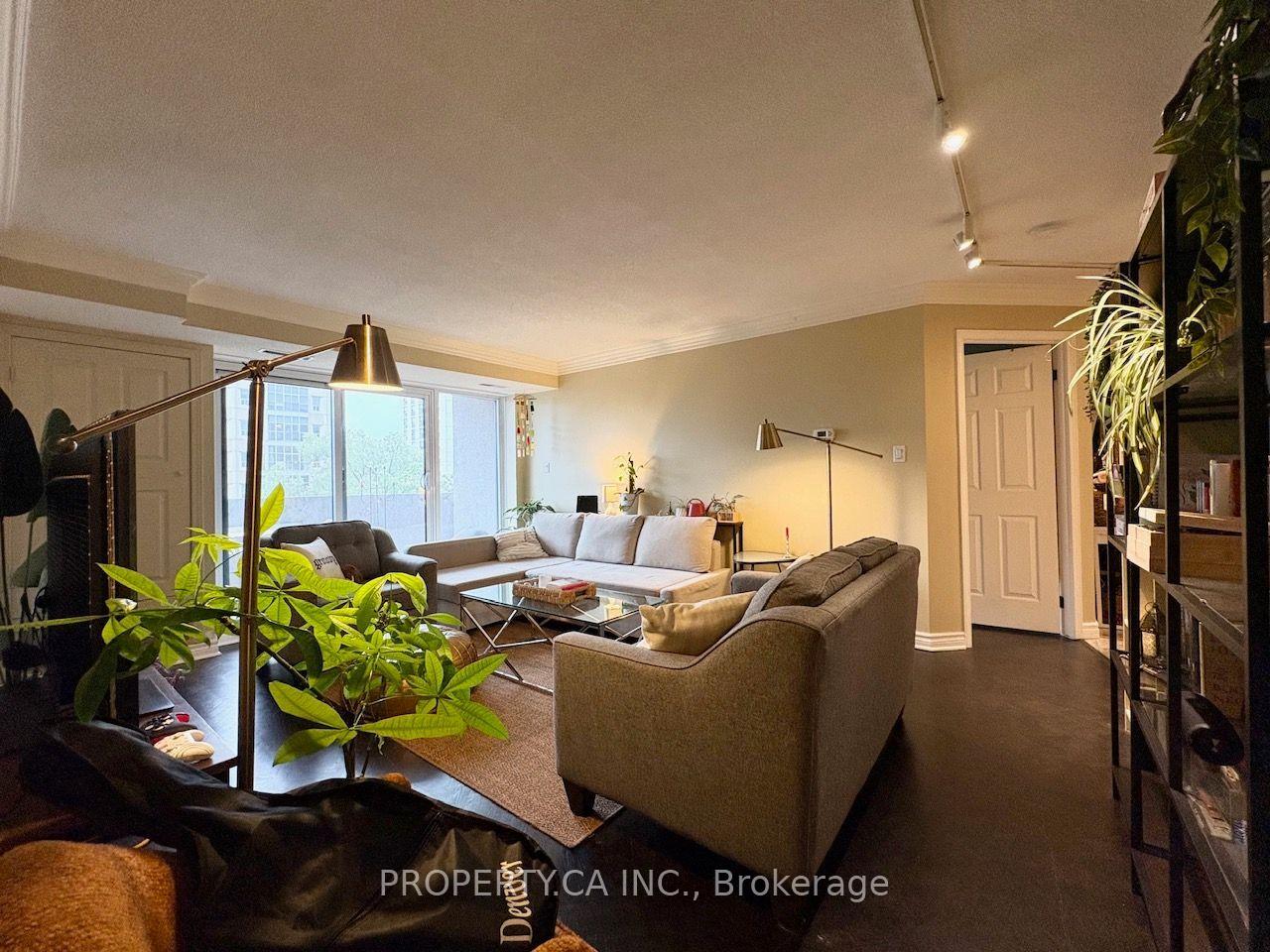 Photo 9 of Unit 4A, 67 Caroline Street S, Hamilton, Durand — HOMEH