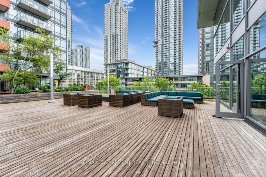 Photo 10 of Unit 3015, 25 Telegram Mews, Toronto, Waterfront Communities — HOMEH