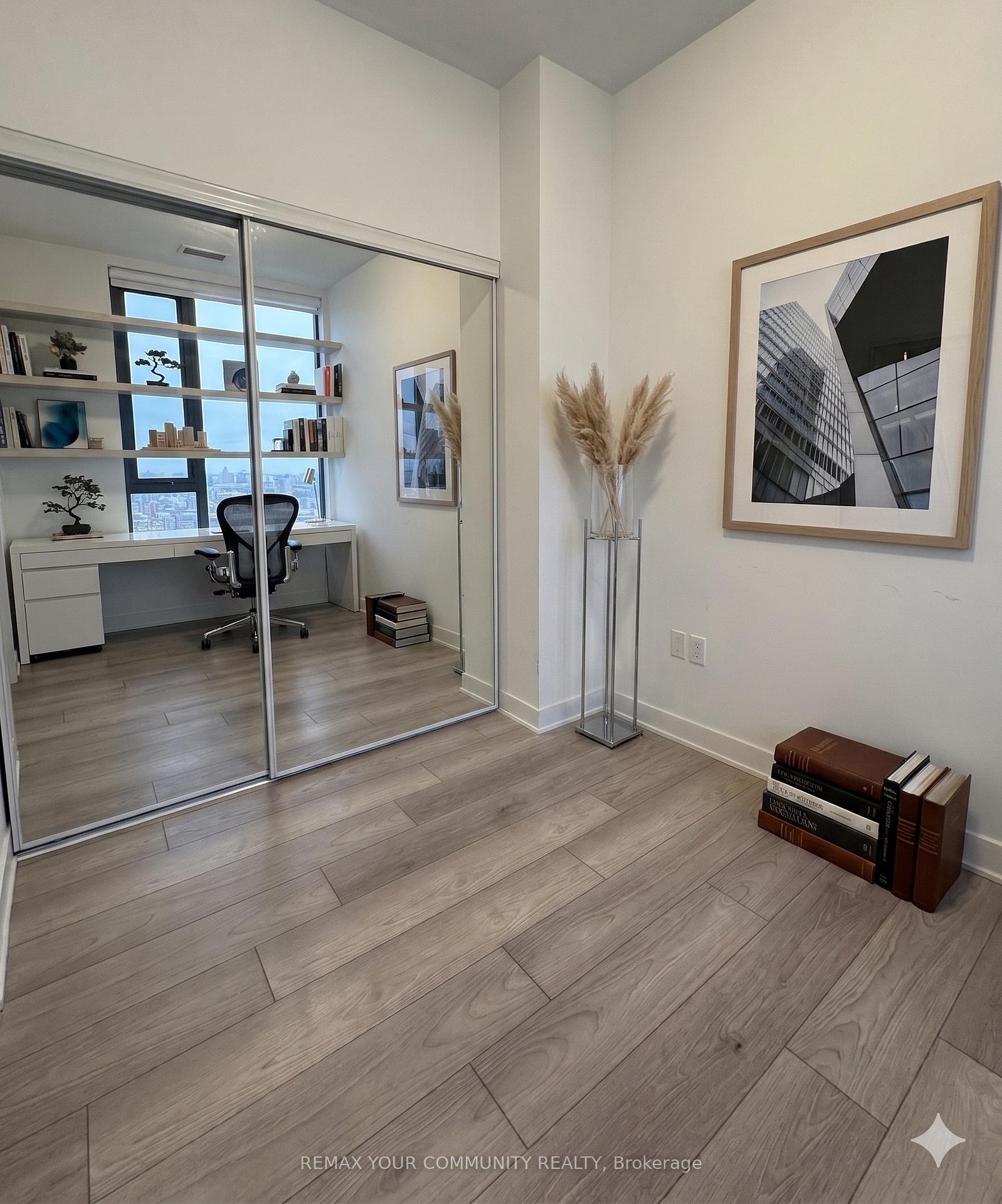 Photo 7 of Unit 3301, 2920 Highway 7, Vaughan, Concord — HOMEH