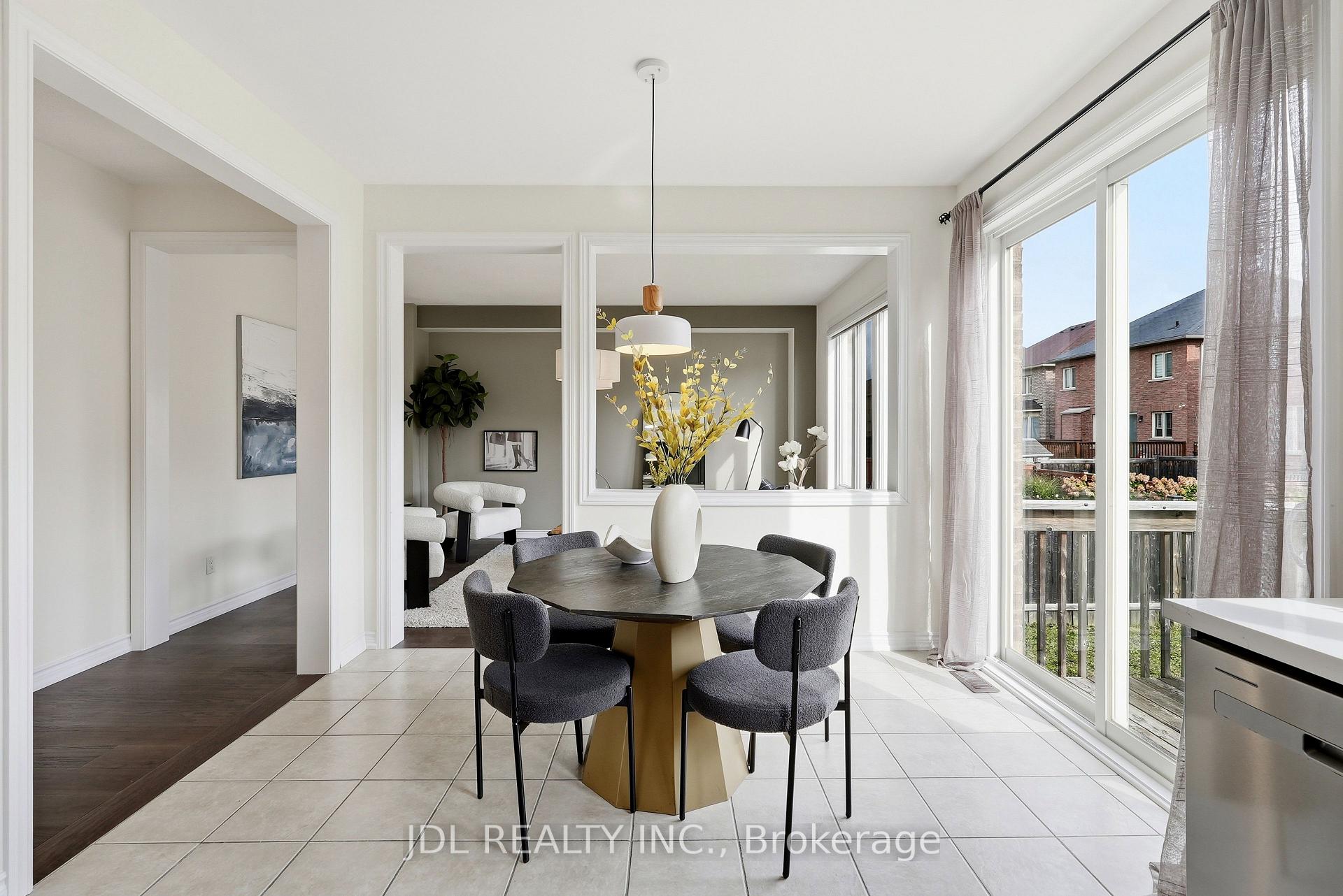 Photo 62 of 15 Beacon Point Street, Markham, Wismer — HOMEH