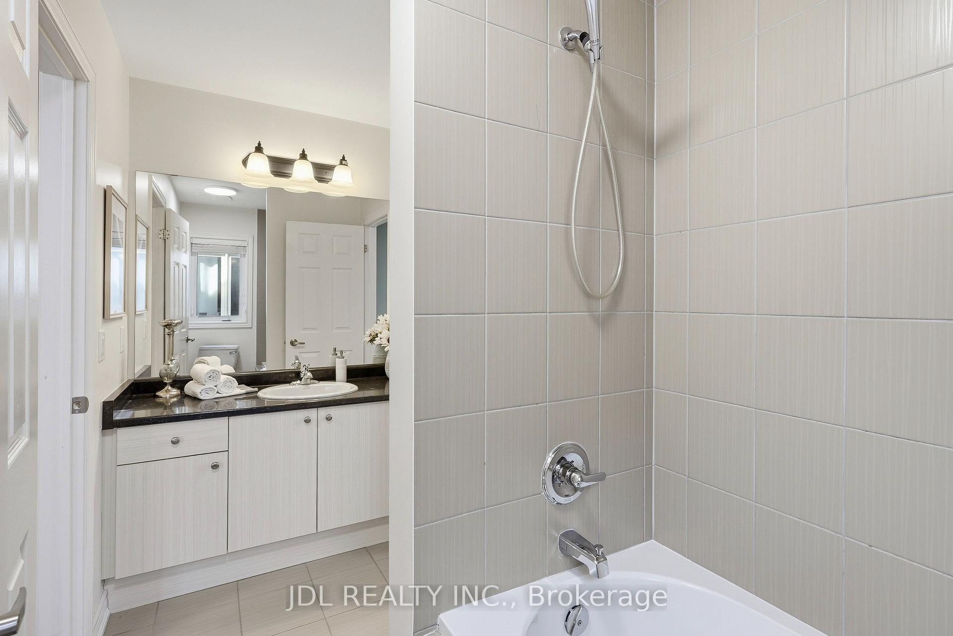 Photo 90 of 15 Beacon Point Street, Markham, Wismer — HOMEH
