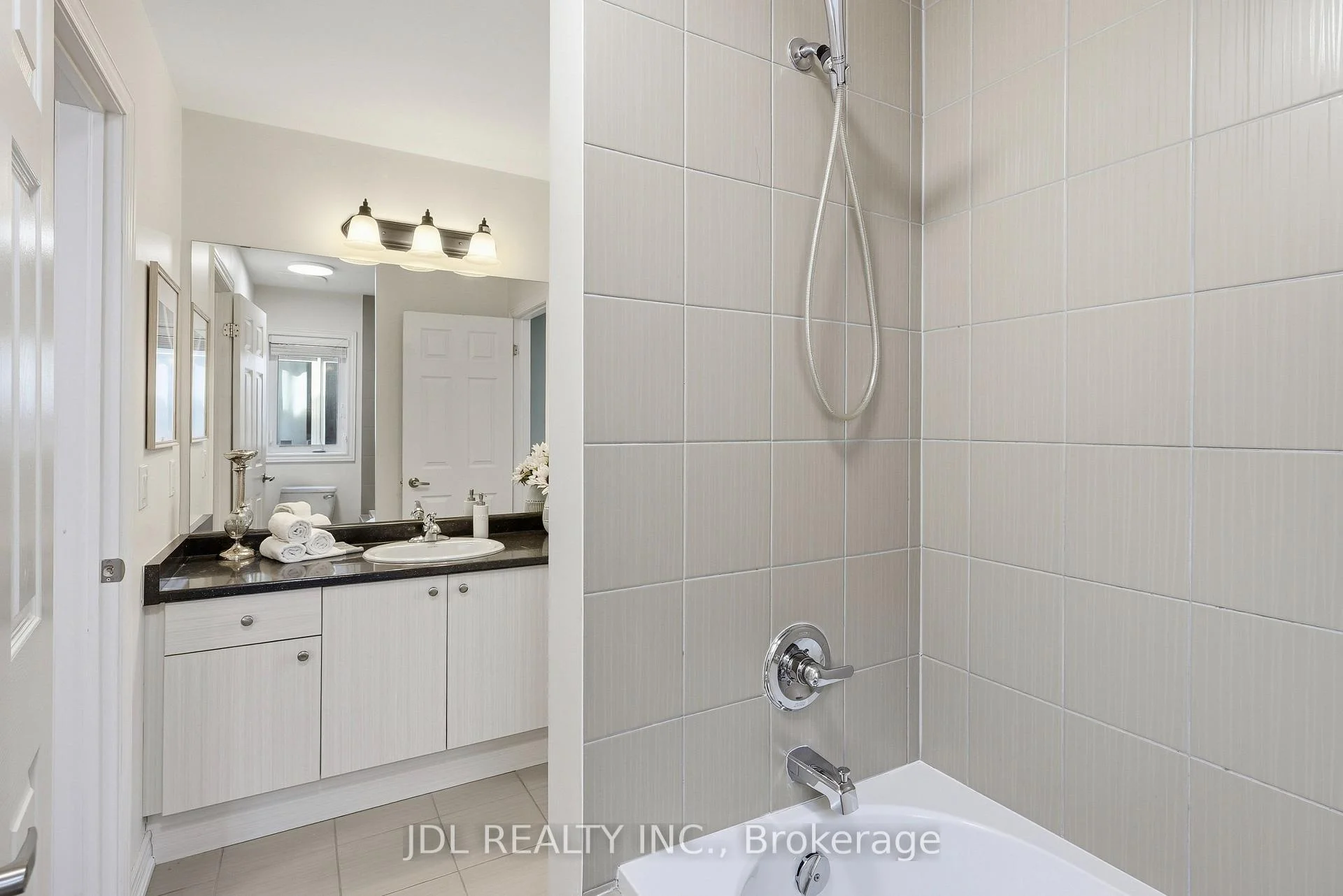 Photo 82 of 15 Beacon Point Street, Markham, Wismer — HOMEH