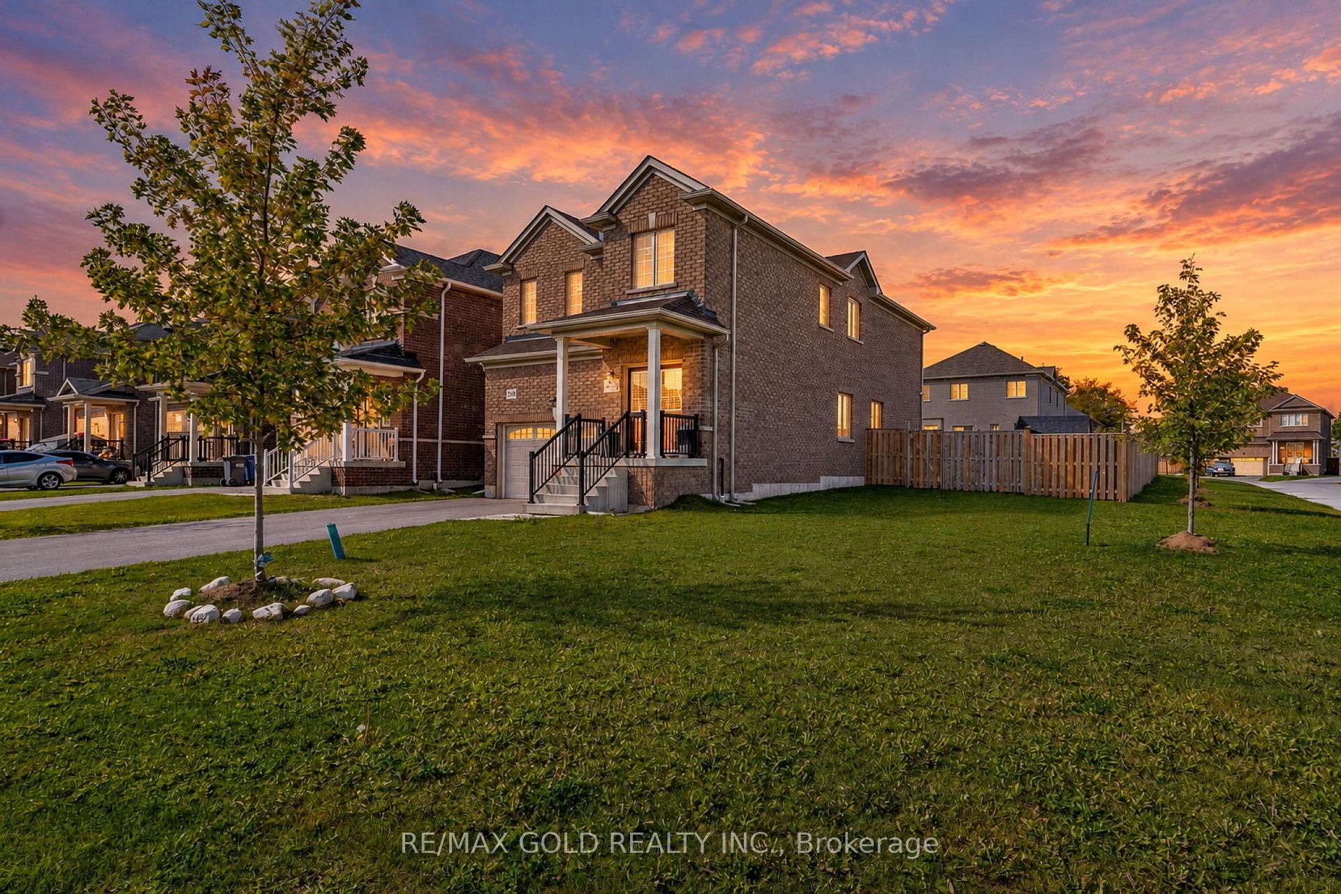 Photo 3 of 298 Ridley Crescent, Southgate — HOMEH