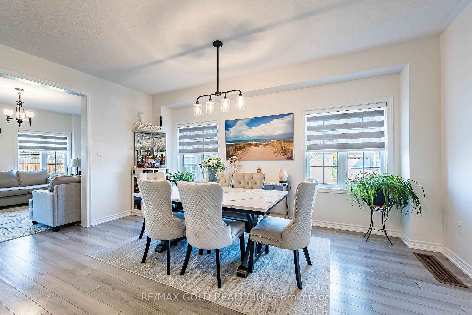 Photo 6 of 298 Ridley Crescent, Southgate — HOMEH