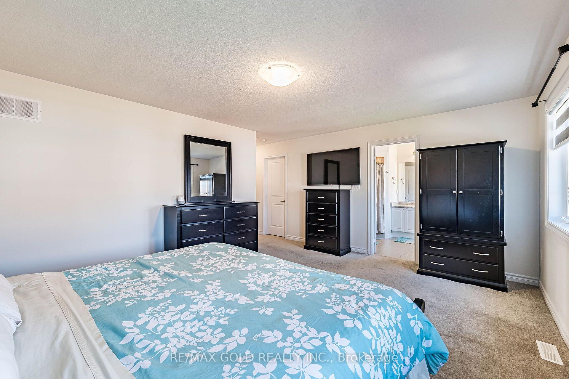 Photo 35 of 298 Ridley Crescent, Southgate — HOMEH