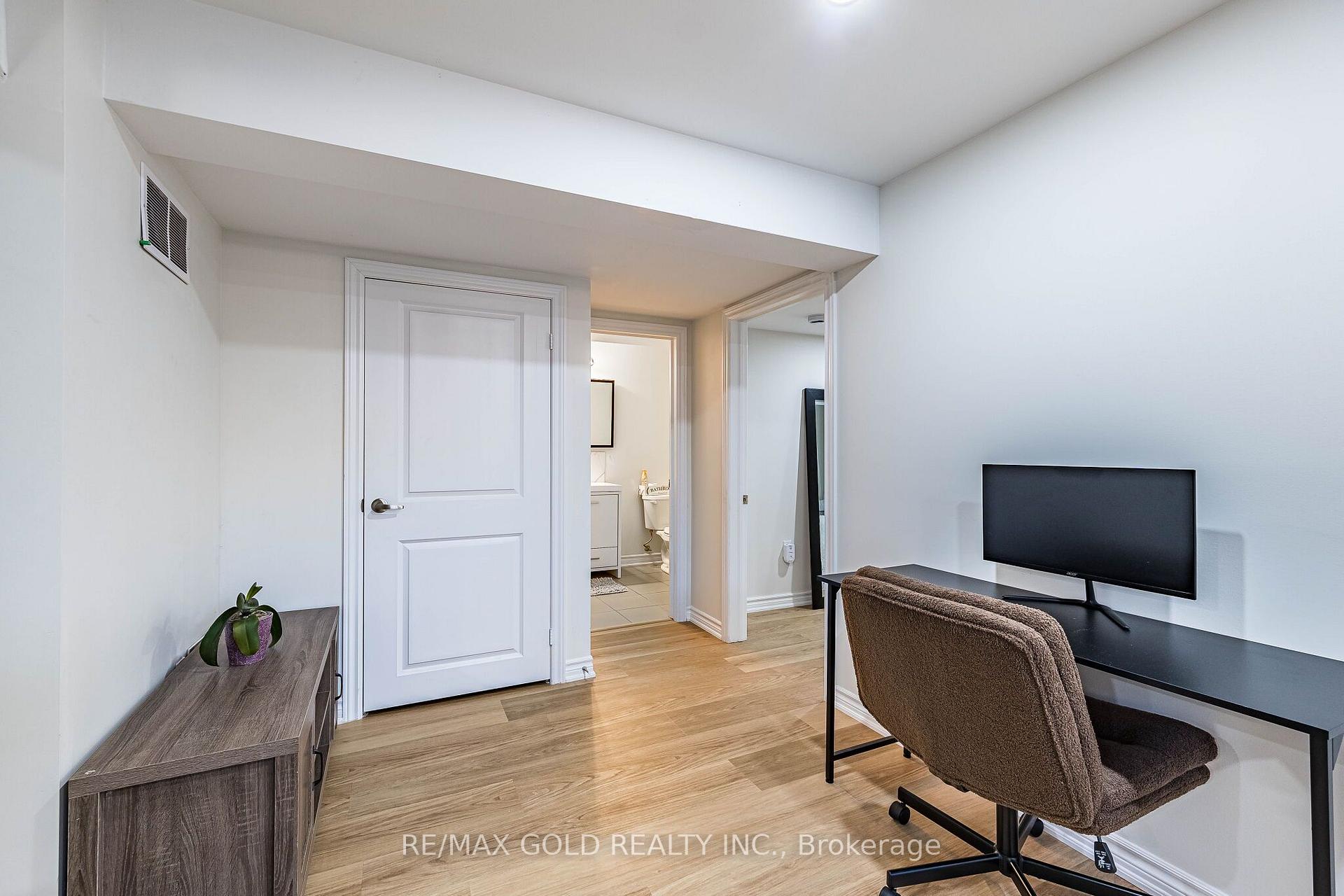 Photo 45 of 298 Ridley Crescent, Southgate — HOMEH
