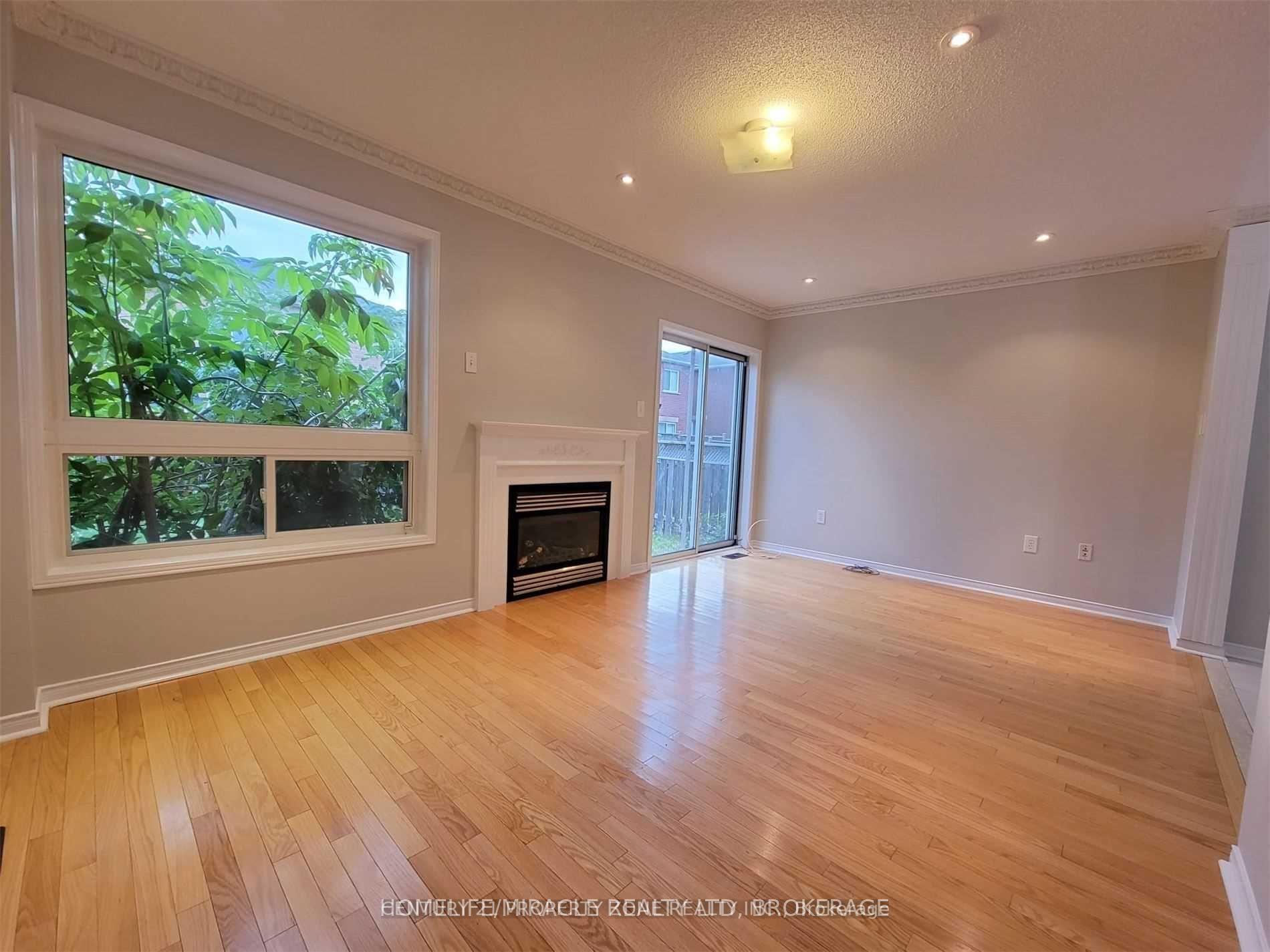 Photo 2 of 8 Galtee Road, Brampton, Credit Valley — HOMEH