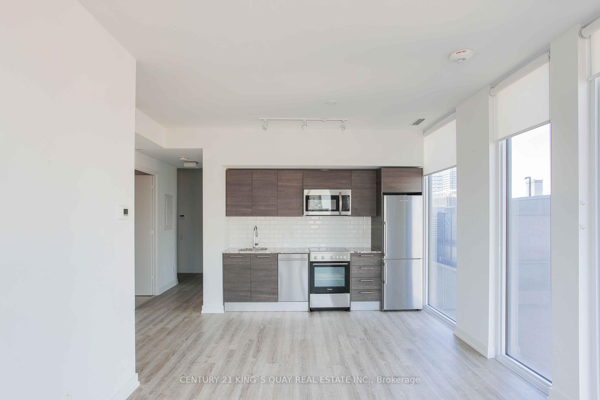 Photo of Unit 2509, 28 Wellesley Street E