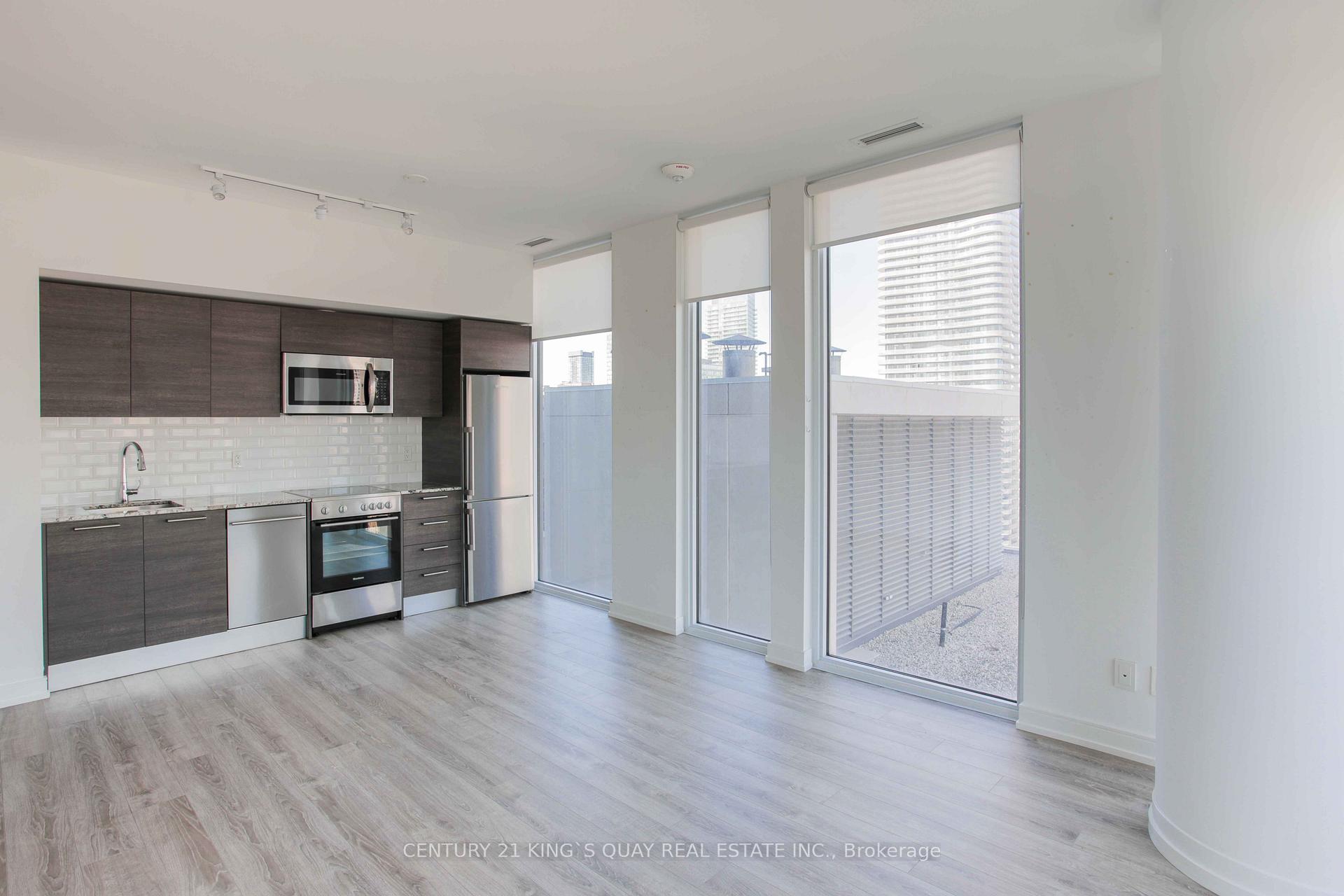 Photo 3 of Unit 2509, 28 Wellesley Street E, Toronto, Church-Yonge Corridor — HOMEH