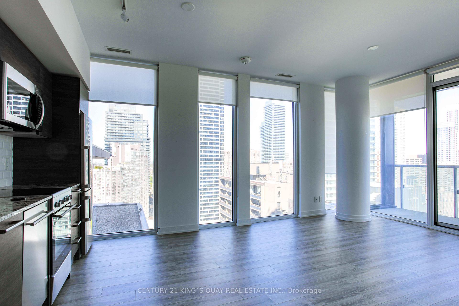 Photo 5 of Unit 2509, 28 Wellesley Street E, Toronto, Church-Yonge Corridor — HOMEH