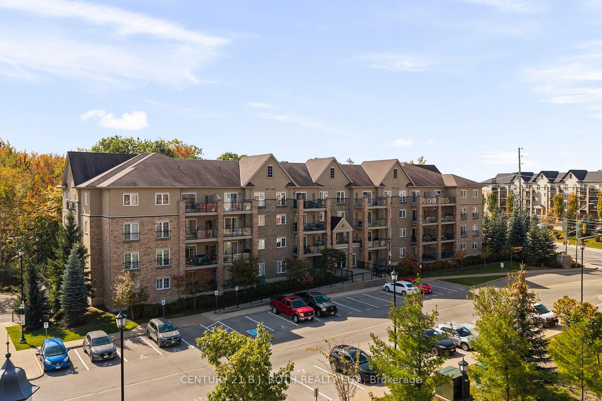 Photo of Unit 303, 41 Ferndale Drive S