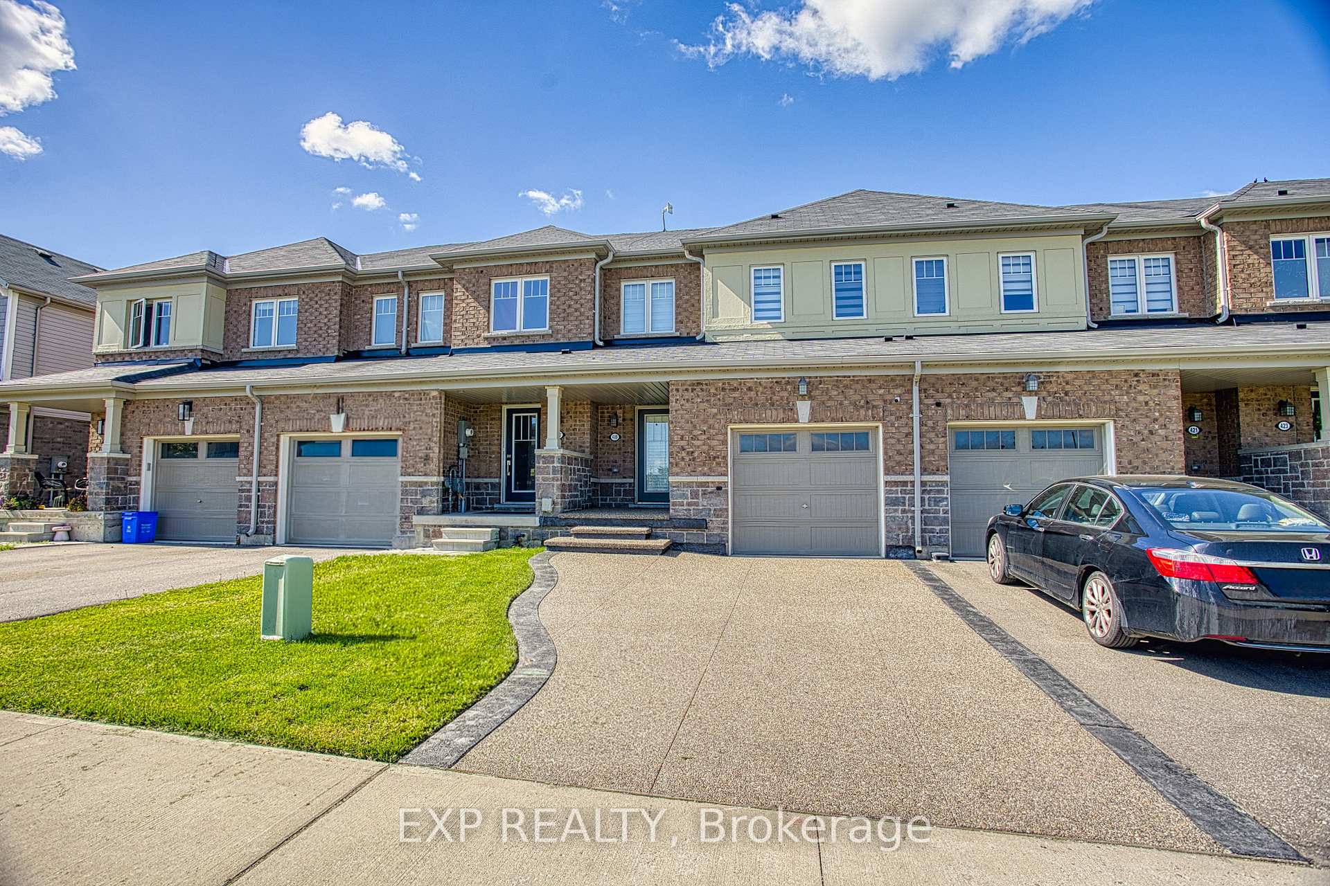 Photo 3 of 419 Pumpkin Pass, Hamilton, Binbrook — HOMEH