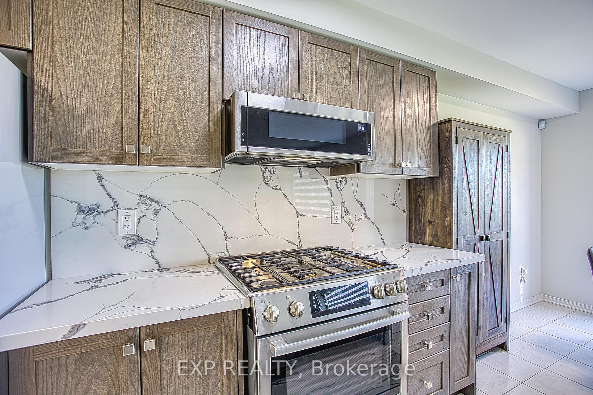 Photo 11 of 419 Pumpkin Pass, Hamilton, Binbrook — HOMEH