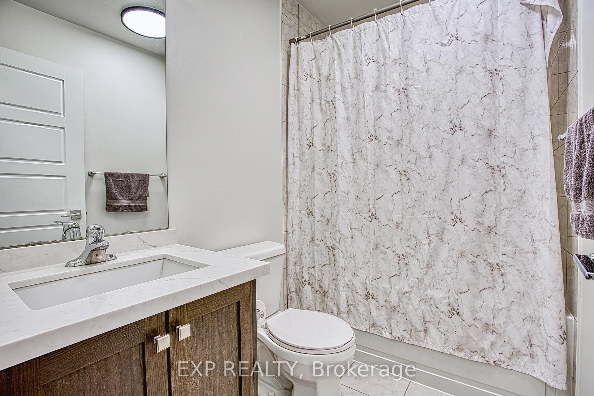Photo 21 of 419 Pumpkin Pass, Hamilton, Binbrook — HOMEH