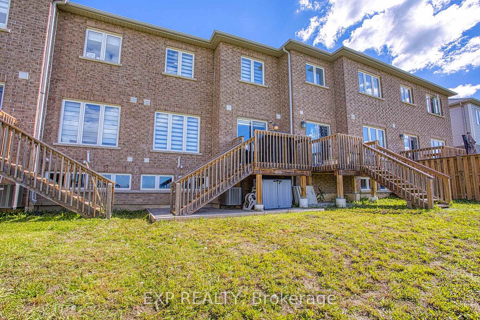 Photo 23 of 419 Pumpkin Pass, Hamilton, Binbrook — HOMEH