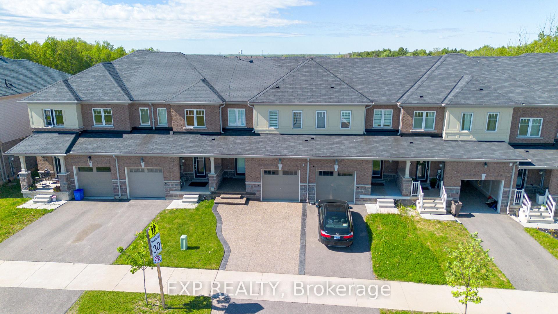 Photo 33 of 419 Pumpkin Pass, Hamilton, Binbrook — HOMEH