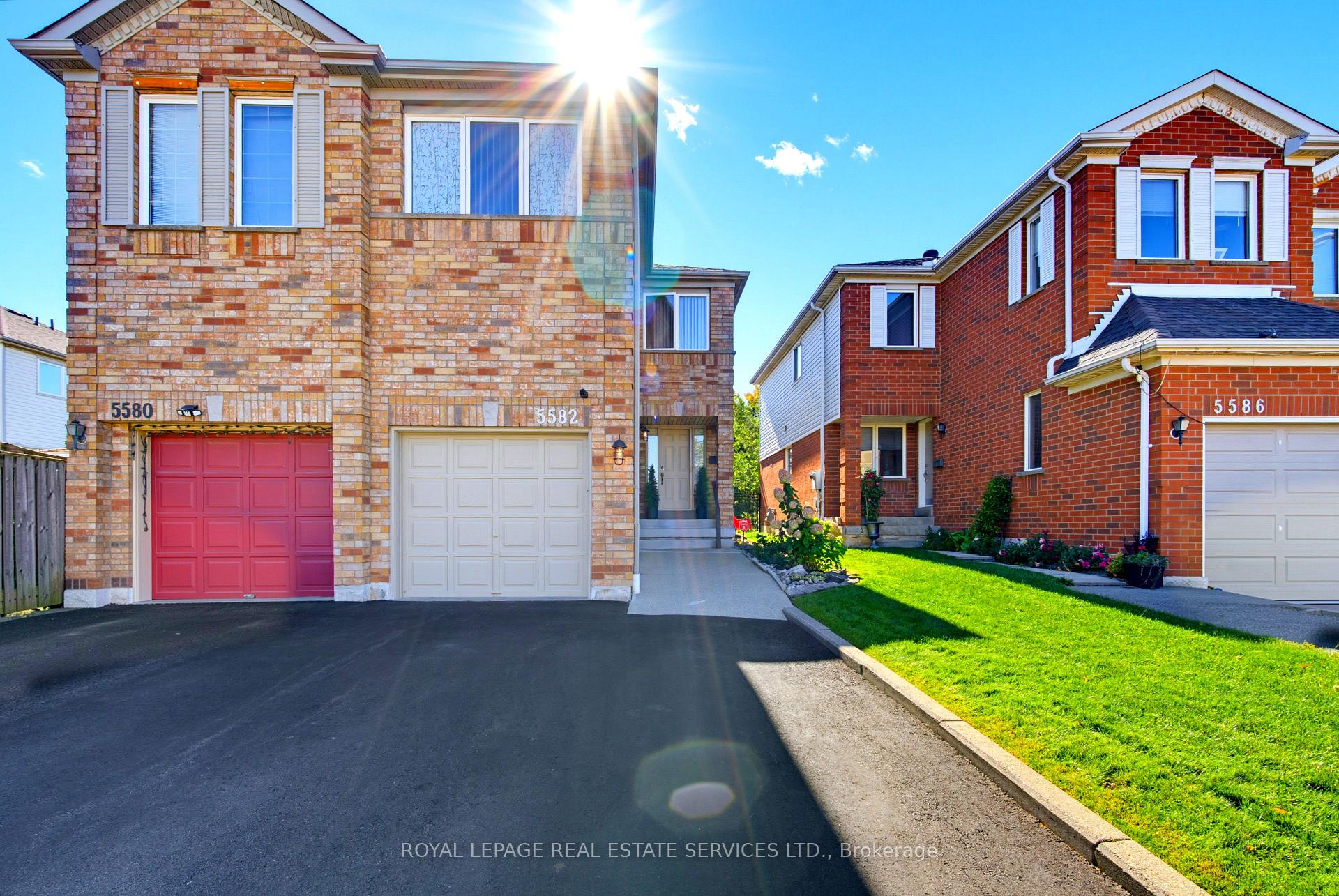 Photo 2 of 5582 Kimmeridge Gate, Mississauga, Central Erin Mills — HOMEH