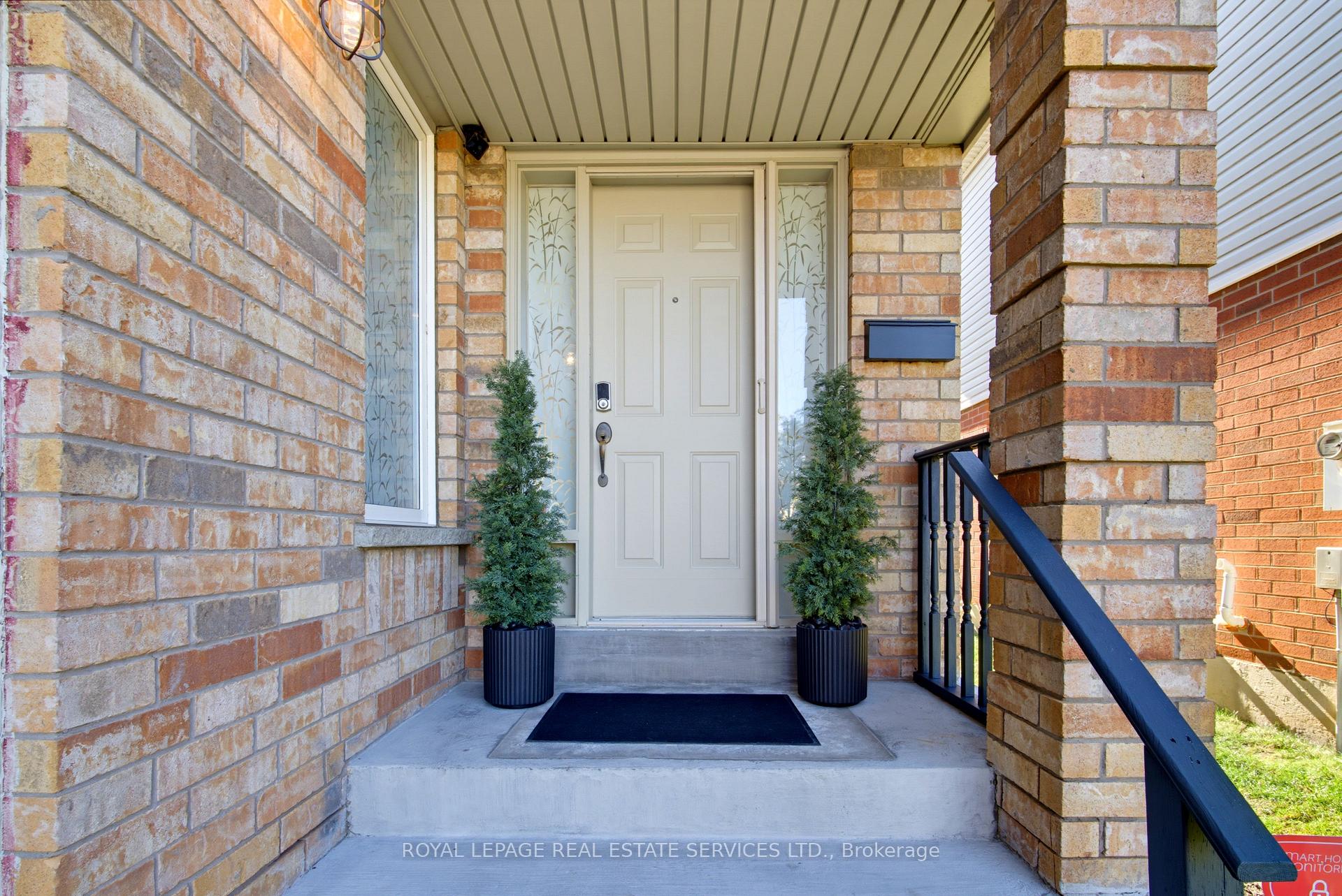 Photo 4 of 5582 Kimmeridge Gate, Mississauga, Central Erin Mills — HOMEH
