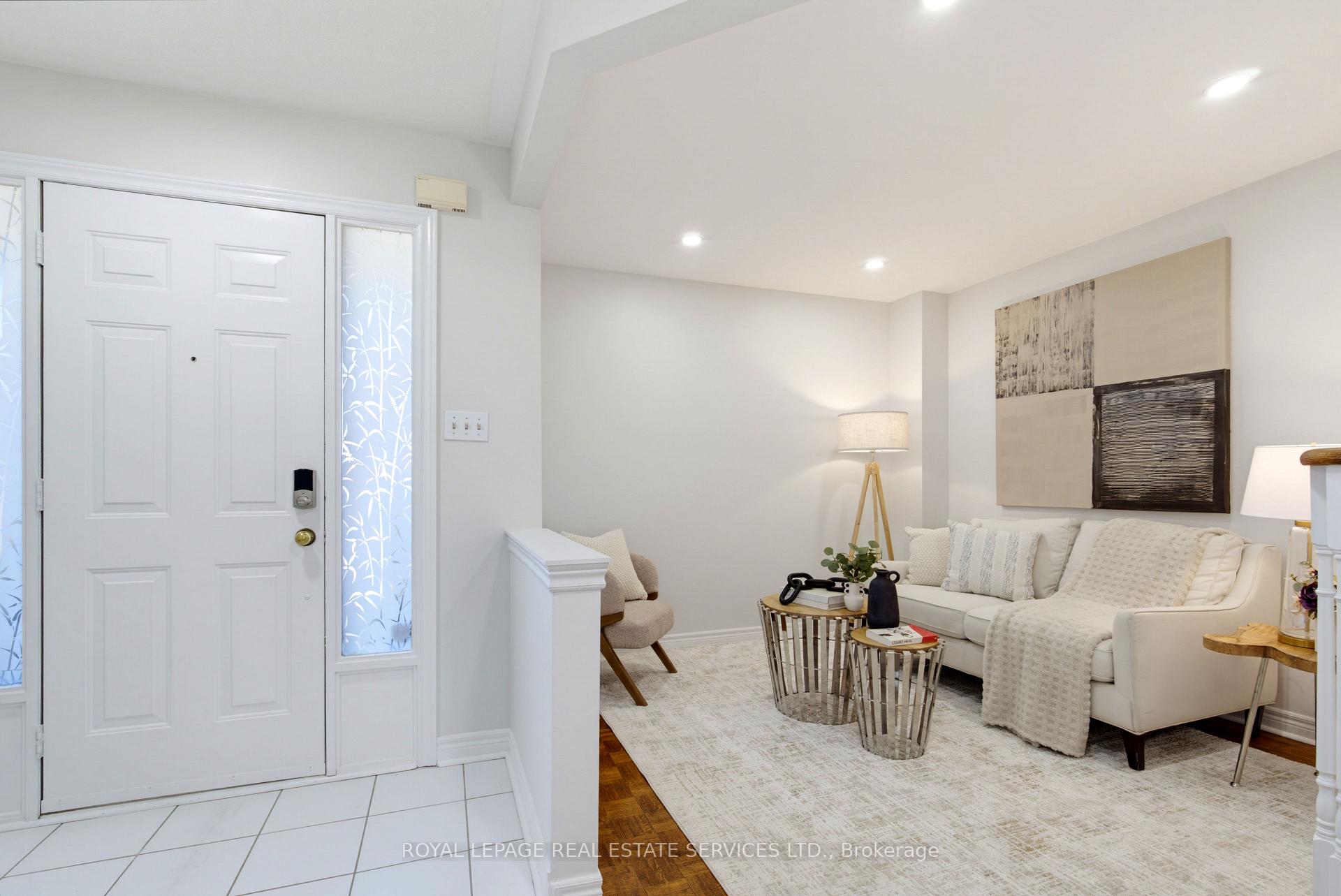 Photo 5 of 5582 Kimmeridge Gate, Mississauga, Central Erin Mills — HOMEH