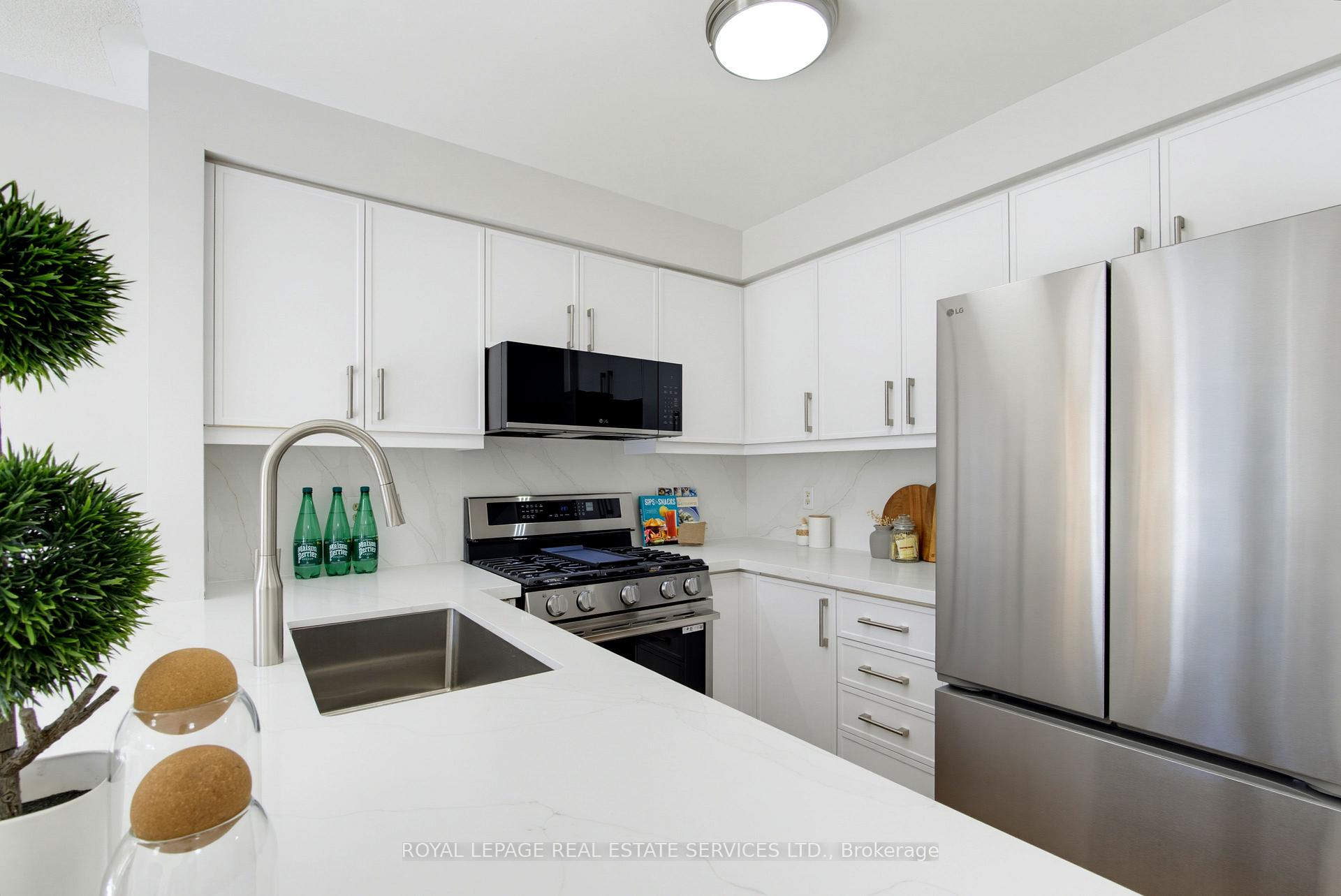 Photo 16 of 5582 Kimmeridge Gate, Mississauga, Central Erin Mills — HOMEH