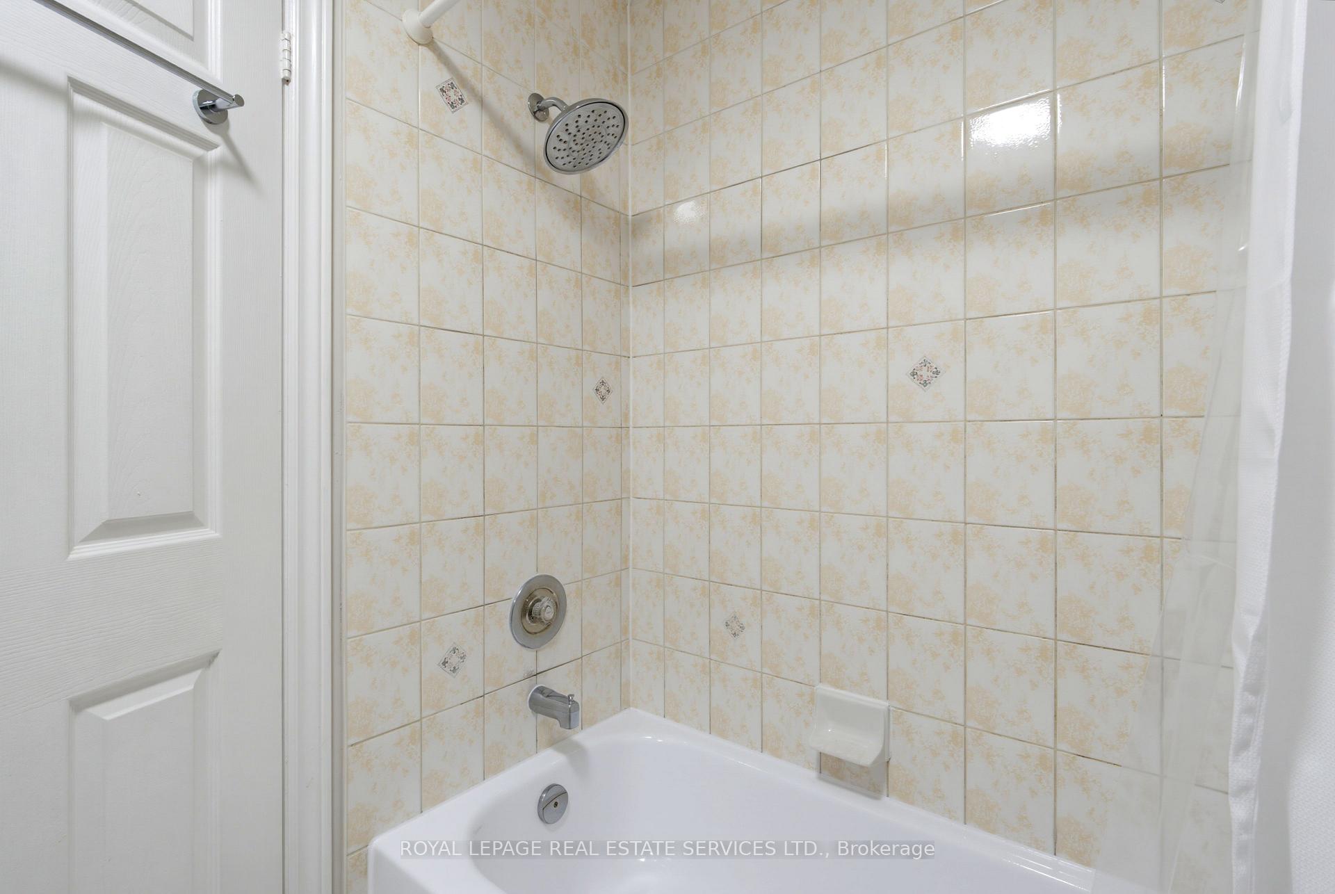 Photo 31 of 5582 Kimmeridge Gate, Mississauga, Central Erin Mills — HOMEH